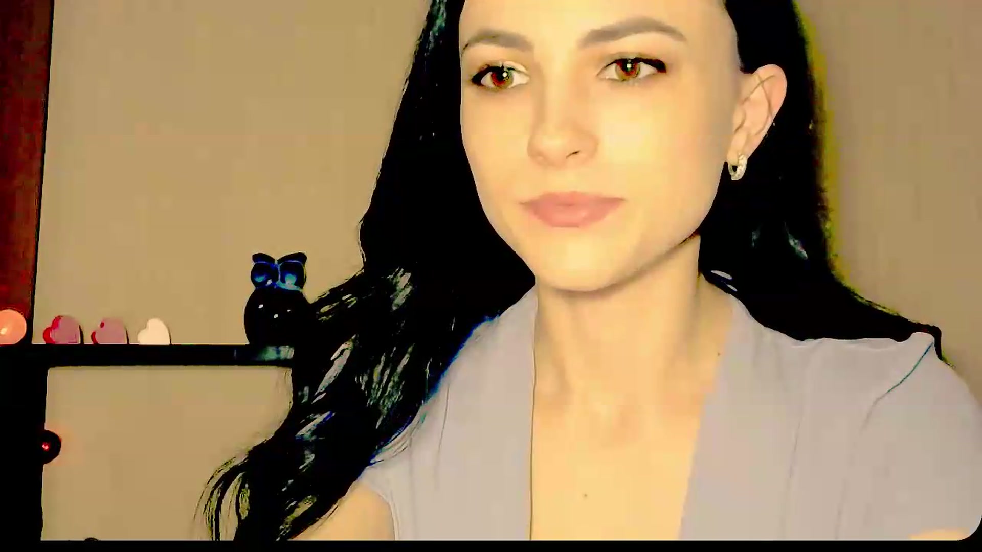 Gallery image thumbnail from Frioninny's myfreecams stream on, 09/05/2026, 19:26 image 10 of 20