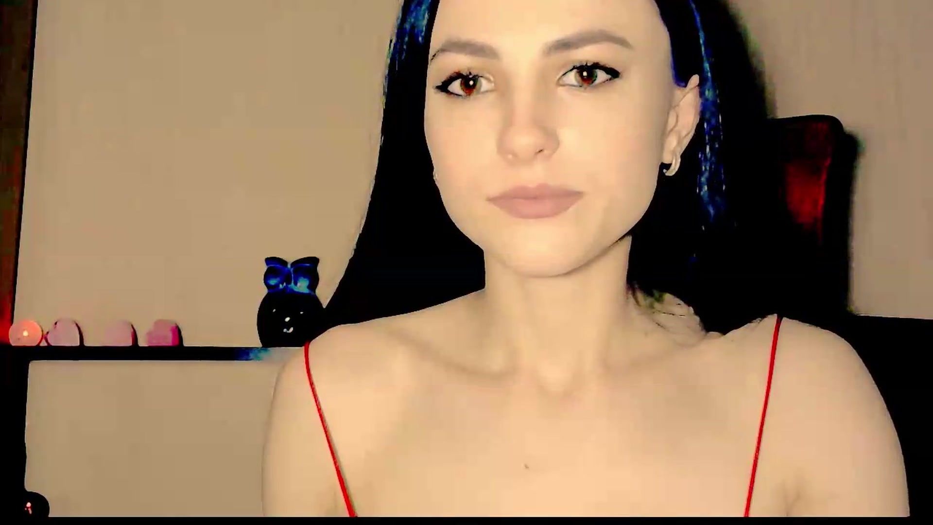 Gallery image thumbnail from Frioninny's myfreecams stream on, 09/09/2026, 19:33 image 8 of 20