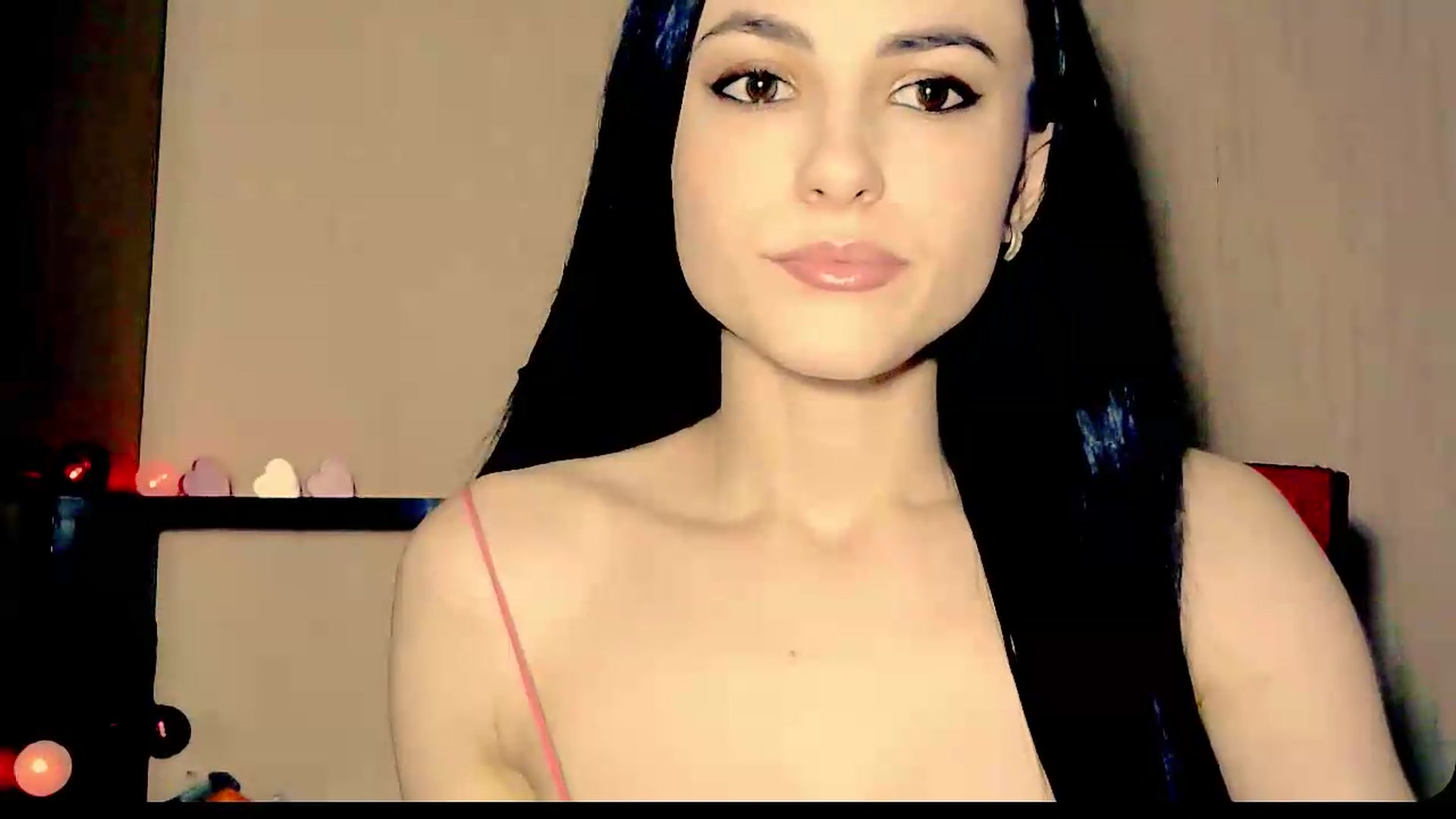 Gallery image thumbnail from Frioninny's myfreecams stream on, 09/12/2026, 17:46 image 7 of 20