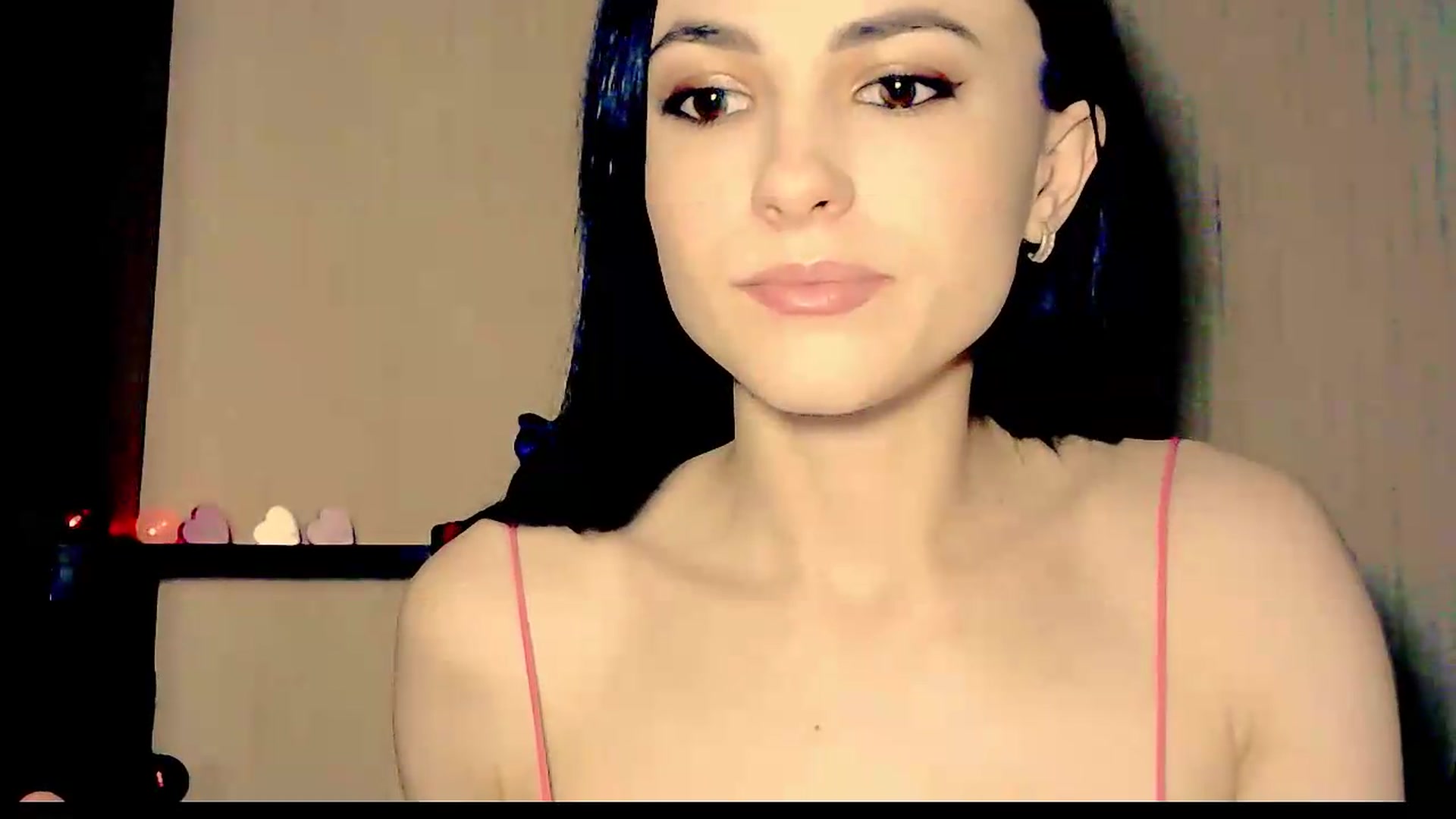 Gallery image thumbnail from Frioninny's myfreecams stream on, 09/12/2026, 18:56 image 5 of 20