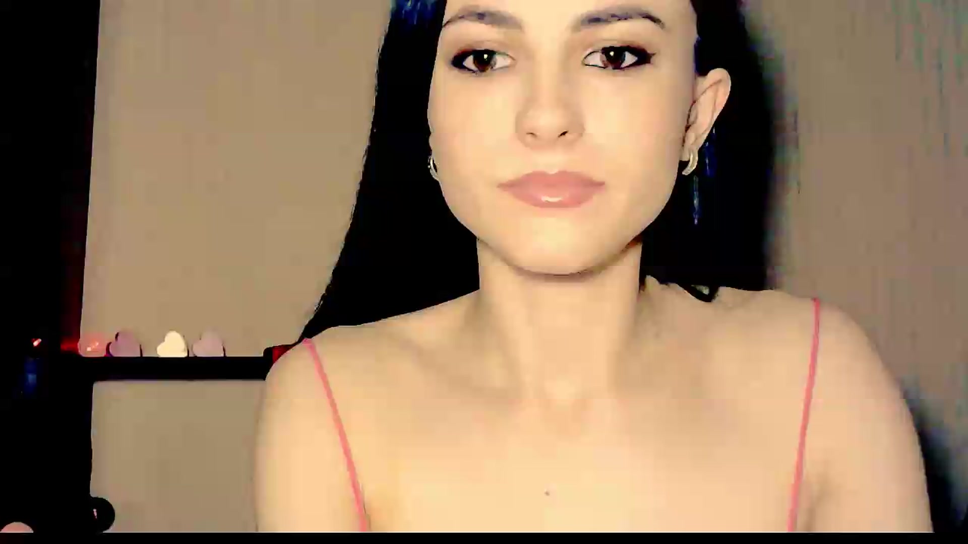 Gallery image thumbnail from Frioninny's myfreecams stream on, 09/12/2026, 21:01 image 1 of 20