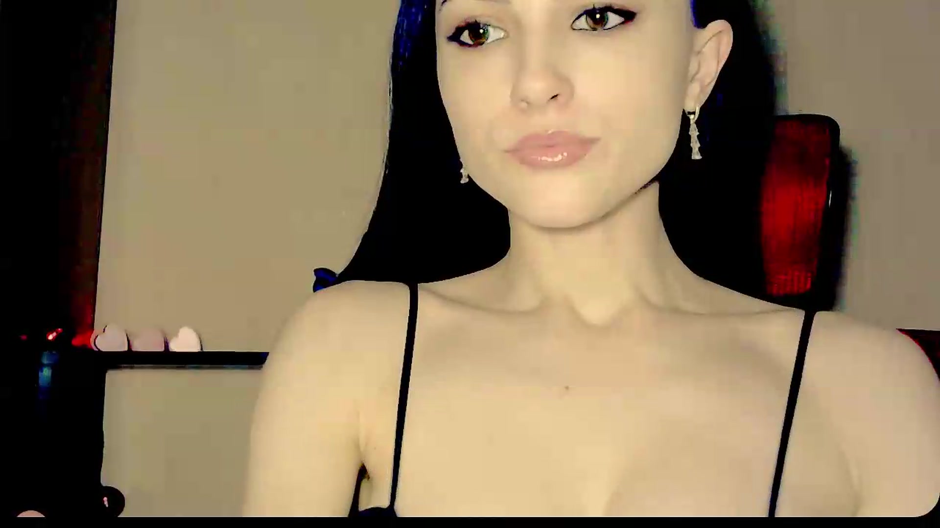Gallery image thumbnail from Frioninny's myfreecams stream on, 09/13/2026, 18:32 image 8 of 20