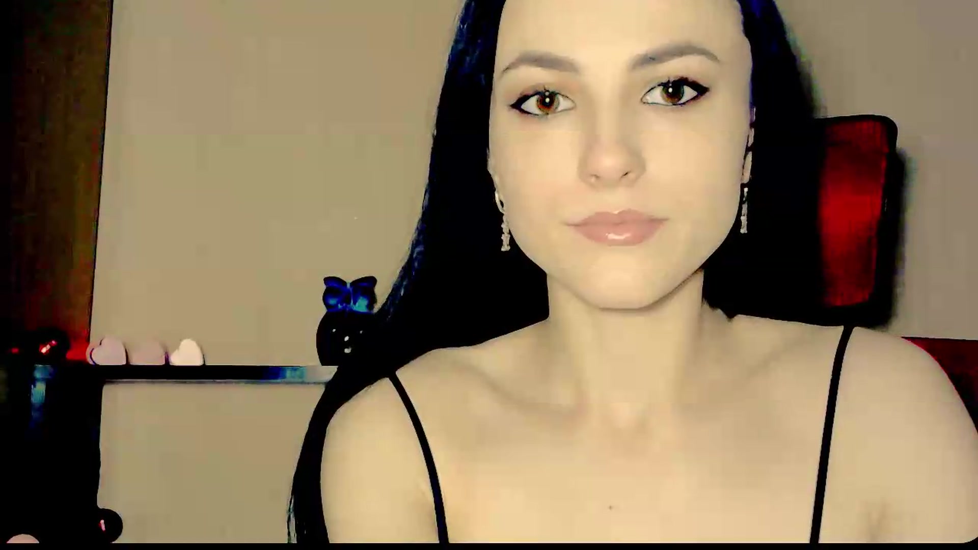 Gallery image thumbnail from Frioninny's myfreecams stream on, 09/13/2026, 18:32 image 20 of 20