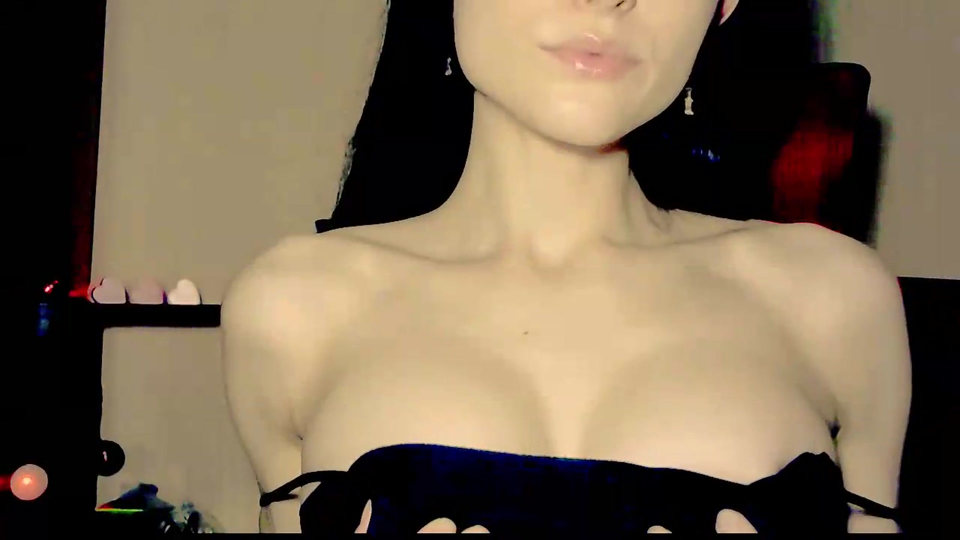 Gallery image thumbnail from Frioninny's myfreecams stream on, 09/13/2026, 20:14 image 2 of 20