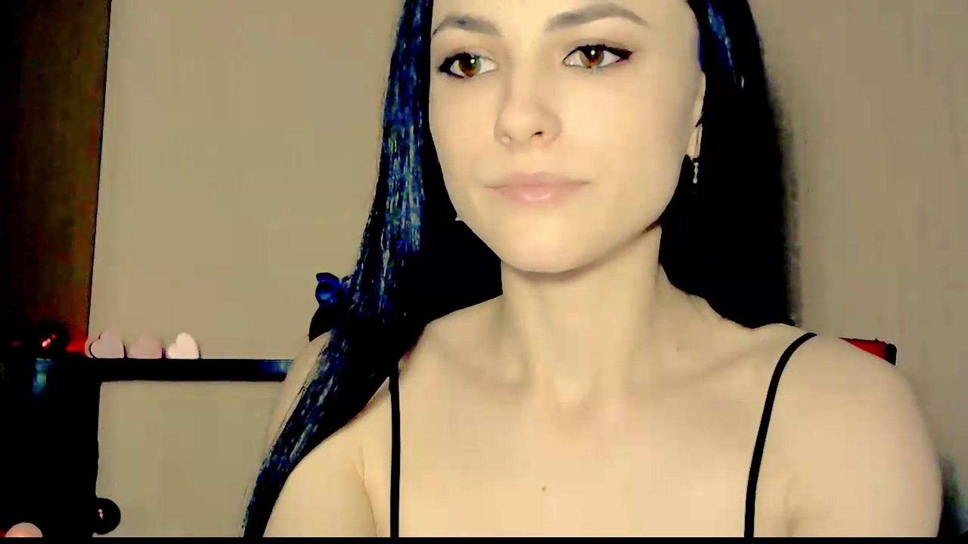 Gallery image thumbnail from Frioninny's myfreecams stream on, 09/13/2026, 20:14 image 15 of 20