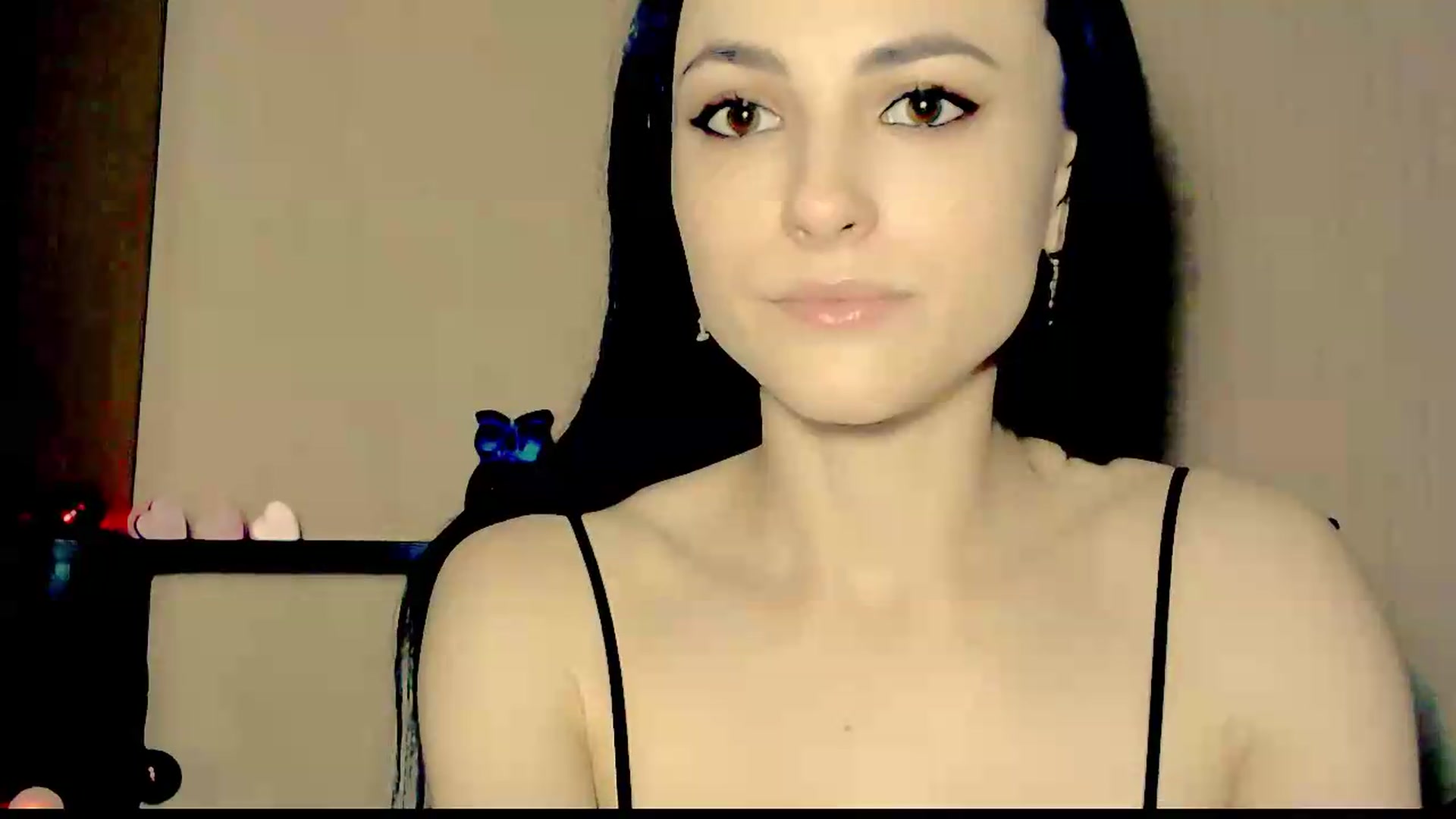 Gallery image thumbnail from Frioninny's myfreecams stream on, 09/13/2026, 20:14 image 13 of 20