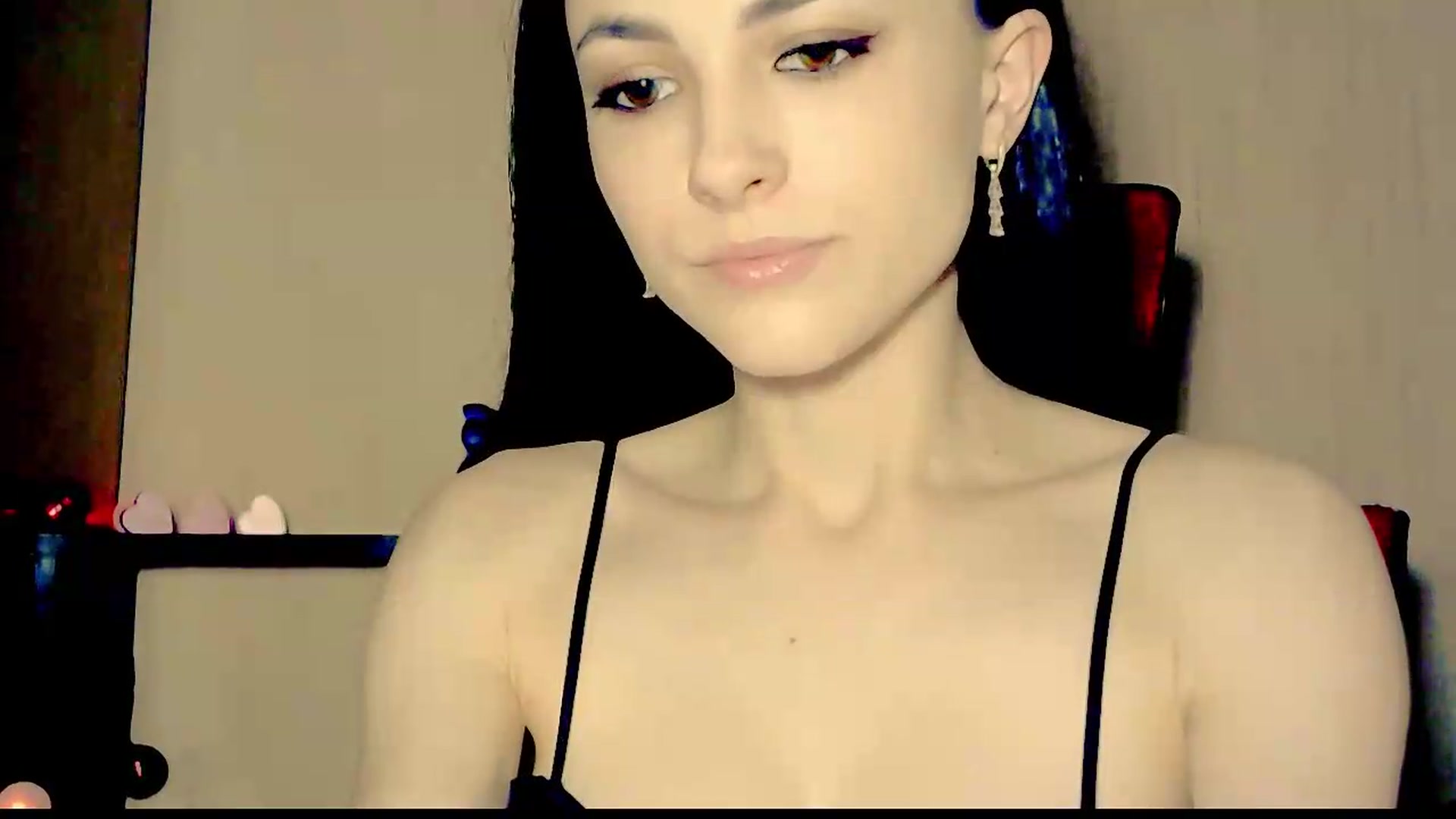 Gallery image thumbnail from Frioninny's myfreecams stream on, 09/13/2026, 20:14 image 4 of 20