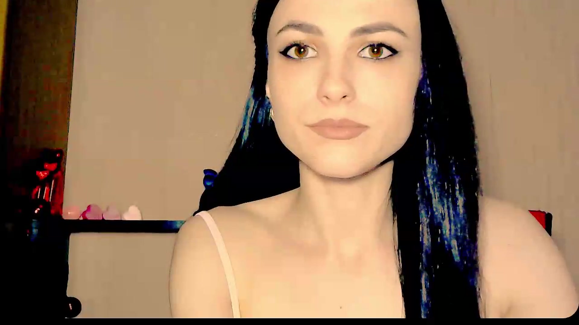 Gallery image thumbnail from Frioninny's myfreecams stream on, 09/16/2026, 21:17 image 9 of 20