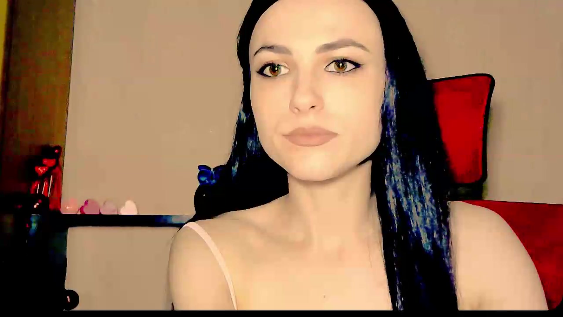 Gallery image thumbnail from Frioninny's myfreecams stream on, 09/16/2026, 21:17 image 12 of 20
