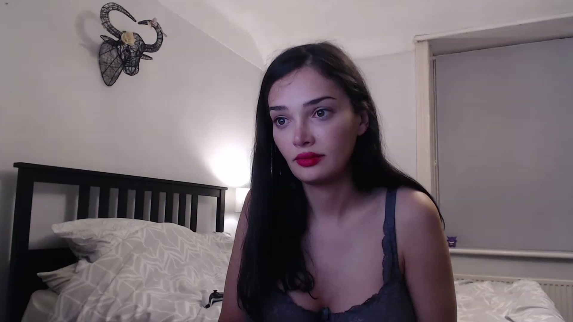 Gallery image thumbnail from Frodoslaggins's myfreecams stream on, 11/21/2022, 21:14 image 10 of 20