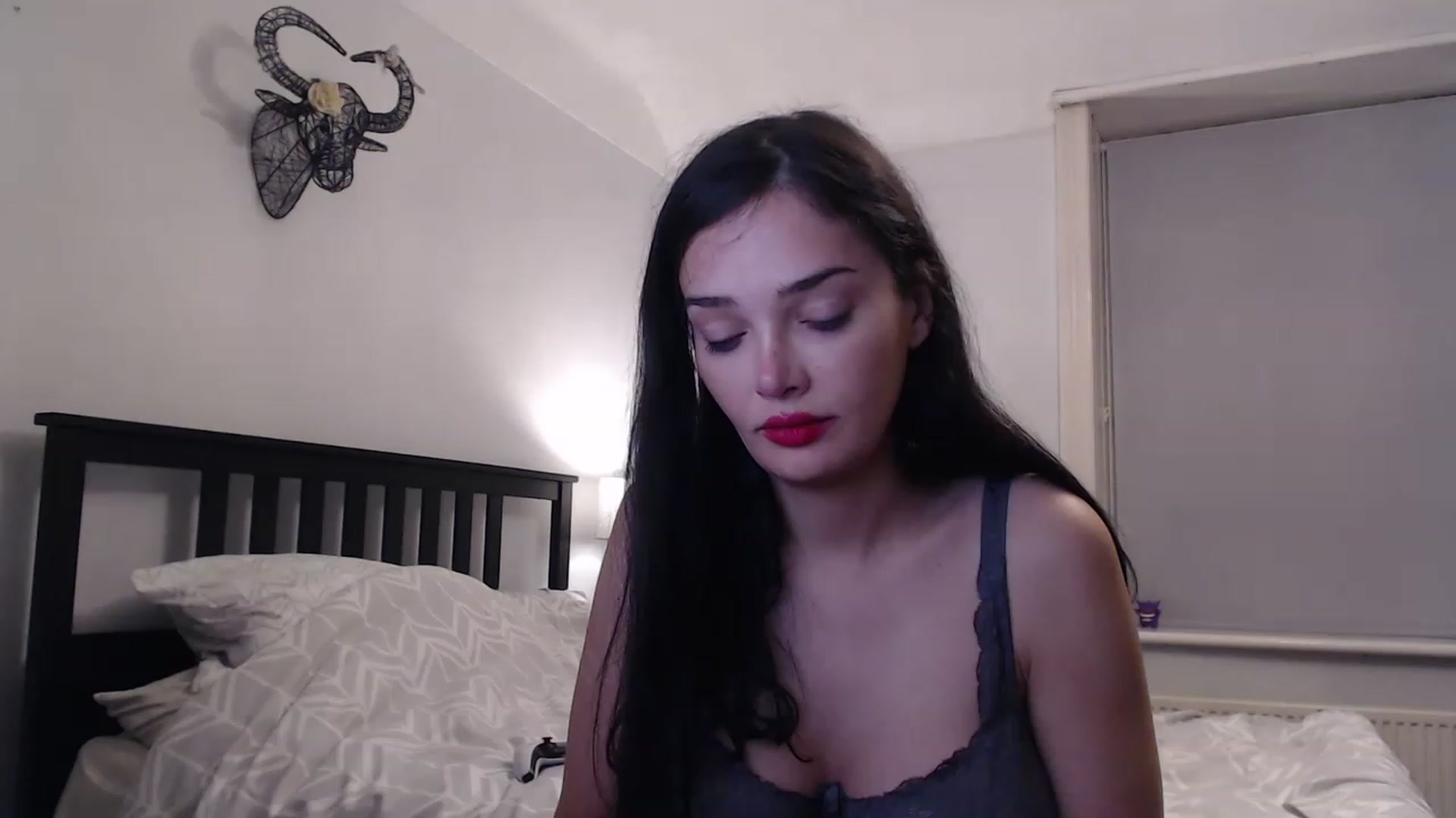 Gallery image thumbnail from Frodoslaggins's myfreecams stream on, 11/21/2022, 21:14 image 18 of 20
