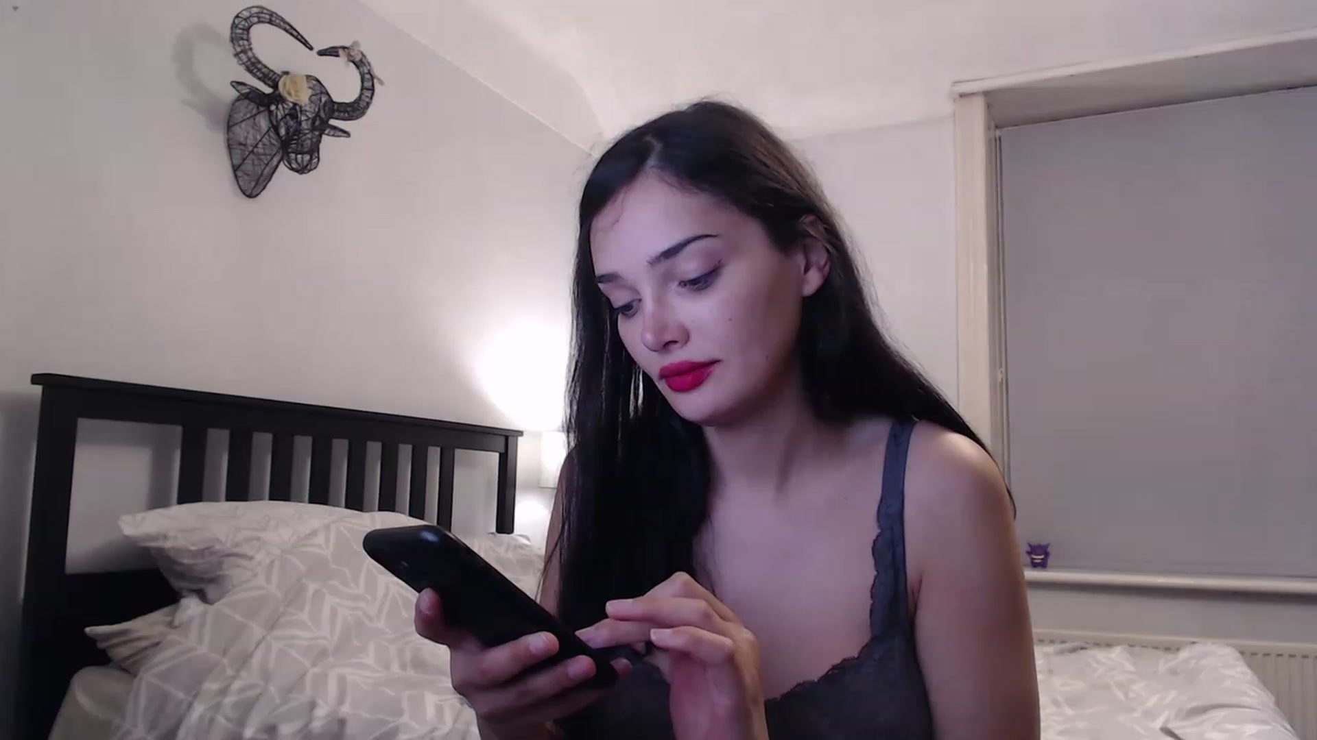 Gallery image thumbnail from Frodoslaggins's myfreecams stream on, 11/21/2022, 21:14 image 8 of 20