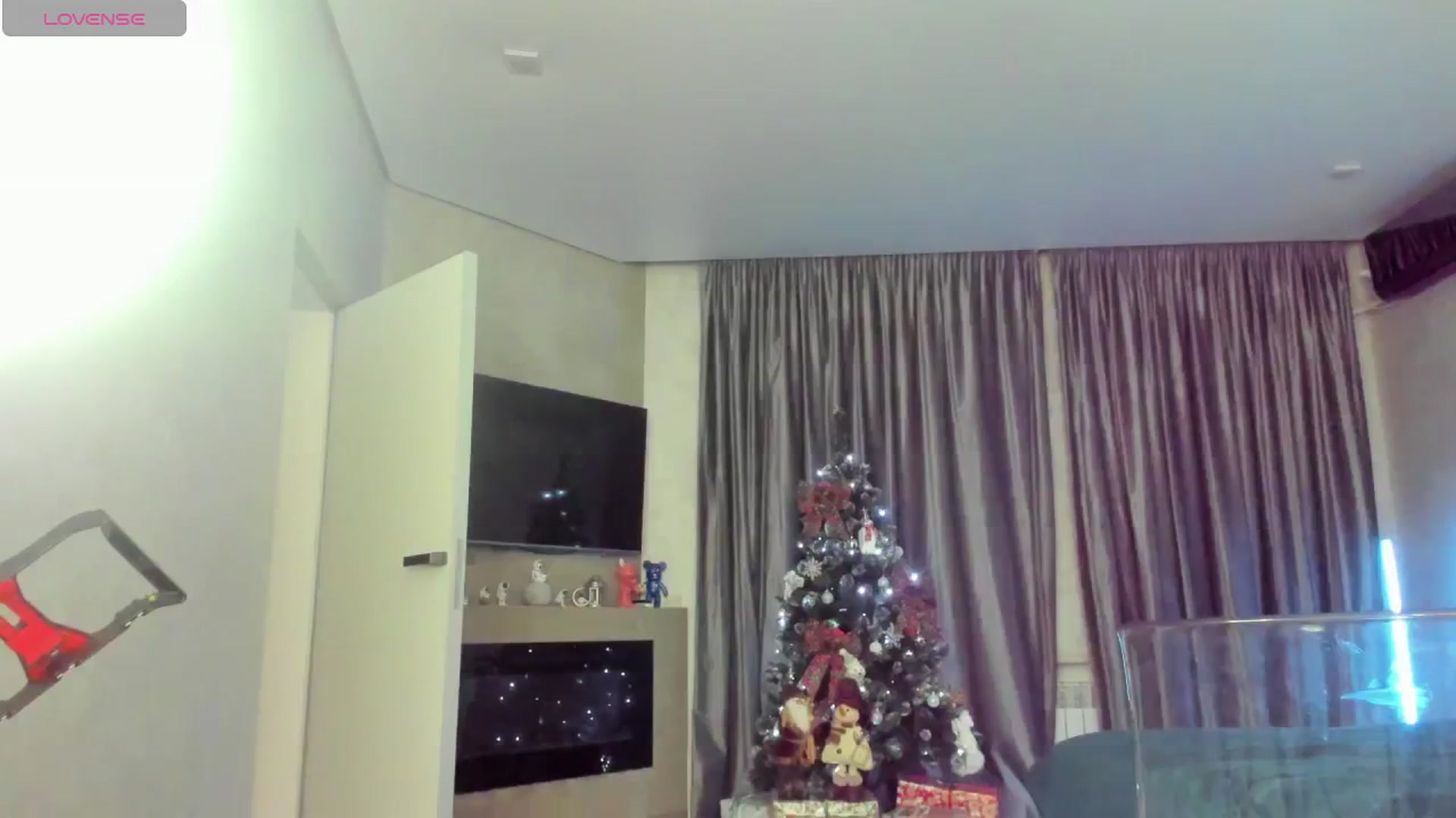 Gallery image thumbnail from FromParadiseK's myfreecams stream on, 12/17/2025, 18:53 image 16 of 20