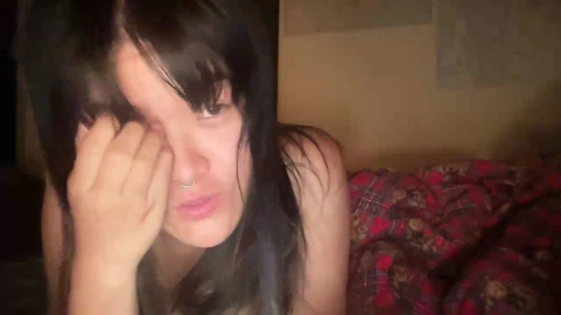 Gallery image thumbnail from Fruitcak's myfreecams stream on, 07/20/2026, 07:35 image 15 of 20