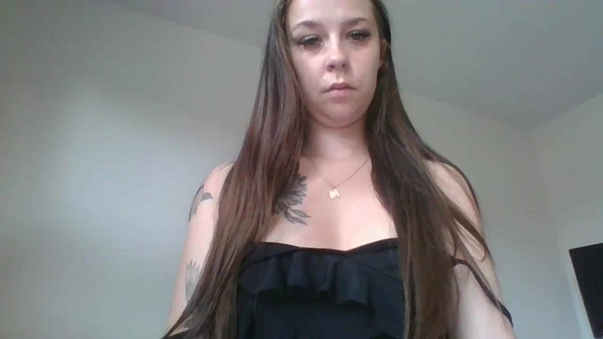 Gallery image thumbnail from Fuchsialove's myfreecams stream on, 05/26/2024, 16:43 image 7 of 20