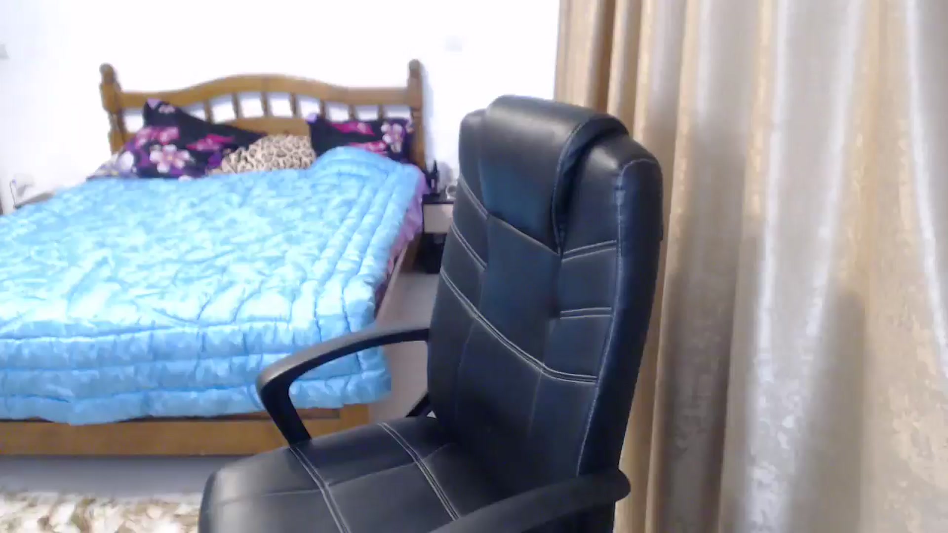 Gallery image thumbnail from Fuckable_mfc's myfreecams stream on, 02/06/2025, 12:11 image 7 of 20