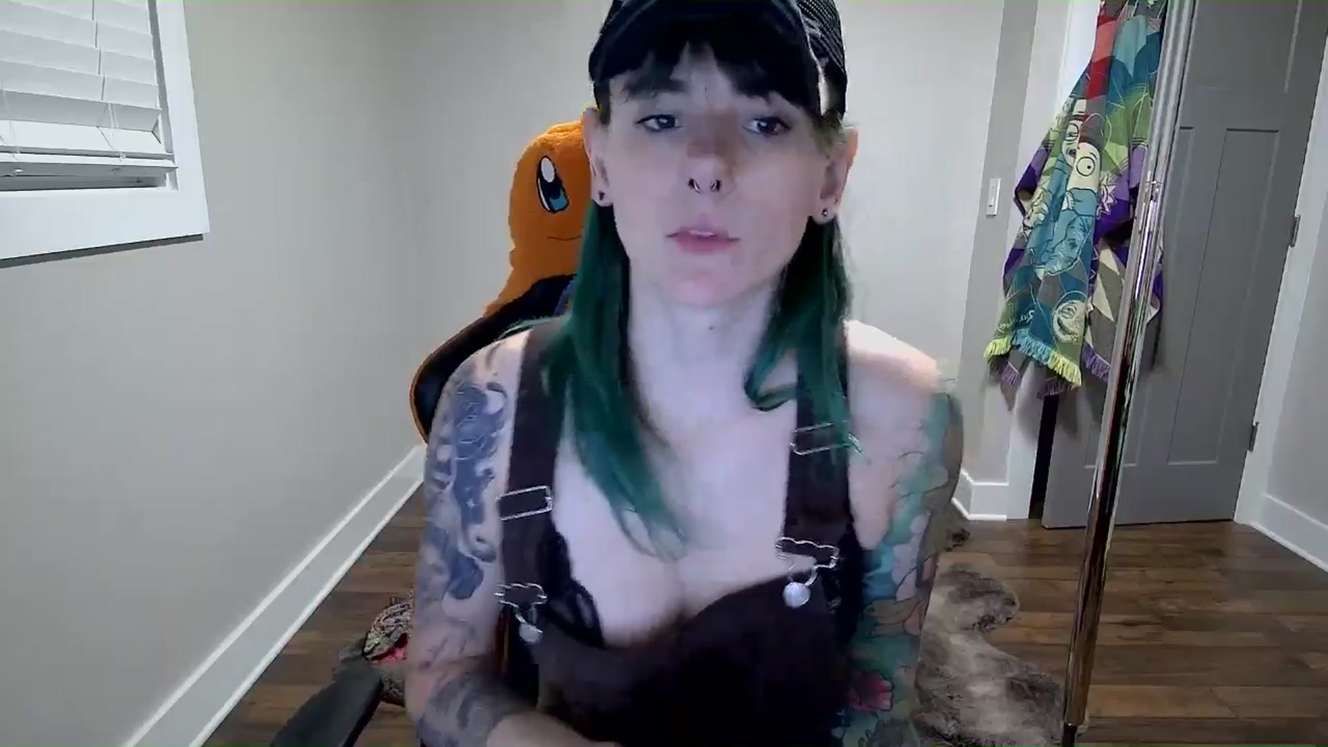 Gallery image thumbnail from Fueledbyfiona's myfreecams stream on, 02/03/2025, 06:19 image 3 of 20
