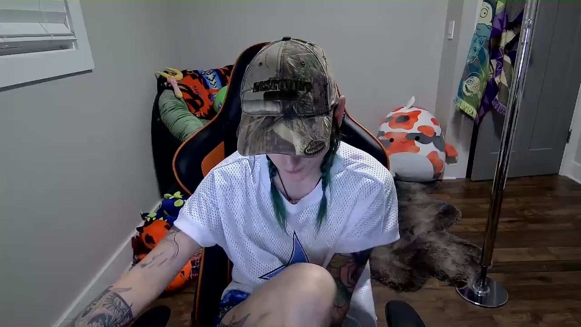 Gallery image thumbnail from Fueledbyfiona's myfreecams stream on, 02/04/2025, 02:34 image 14 of 20