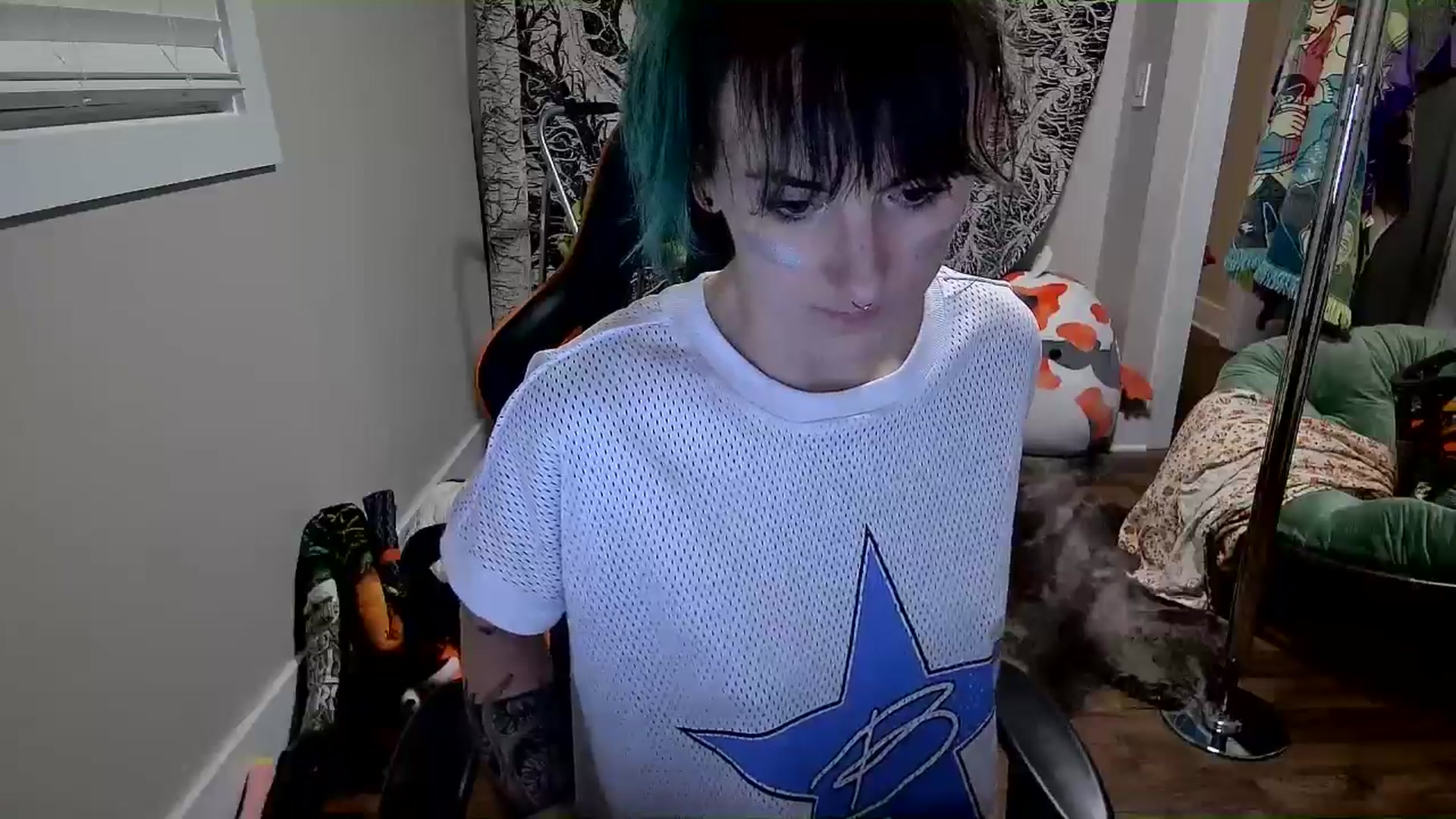Gallery image thumbnail from Fueledbyfiona's myfreecams stream on, 02/10/2025, 03:17 image 2 of 20