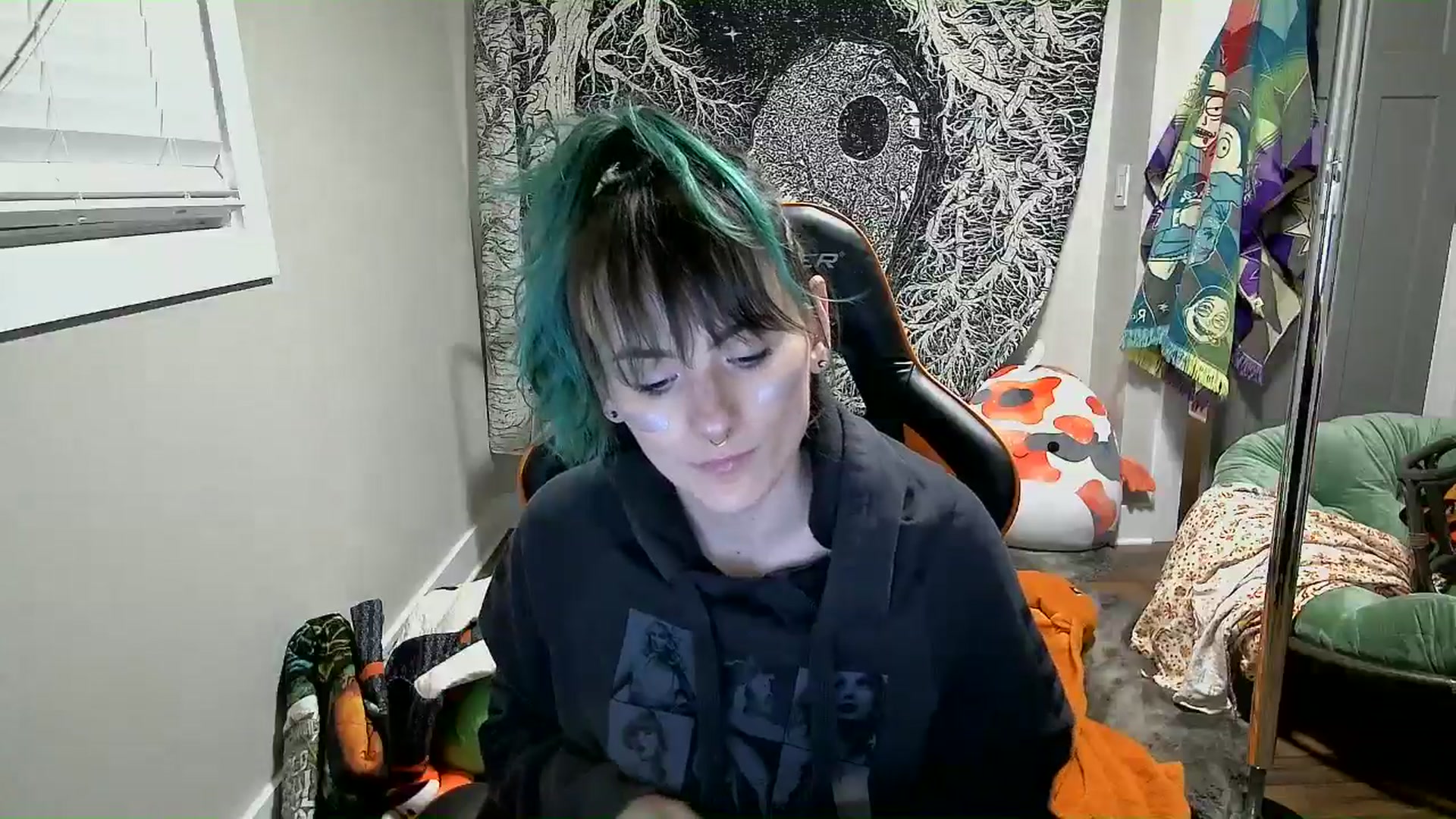 Gallery image thumbnail from Fueledbyfiona's myfreecams stream on, 02/10/2025, 03:17 image 16 of 20