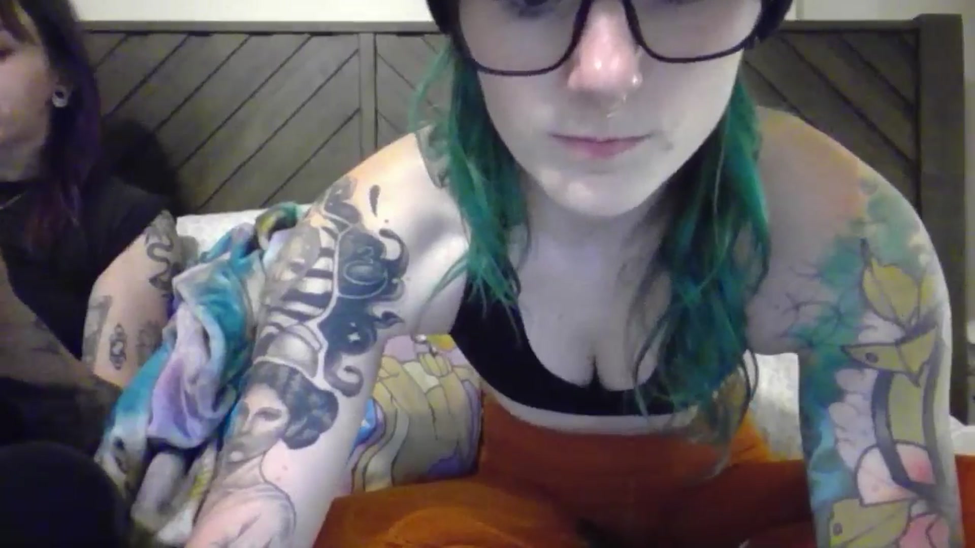 Gallery image thumbnail from Fueledbyfiona's myfreecams stream on, 02/17/2025, 03:02 image 2 of 20