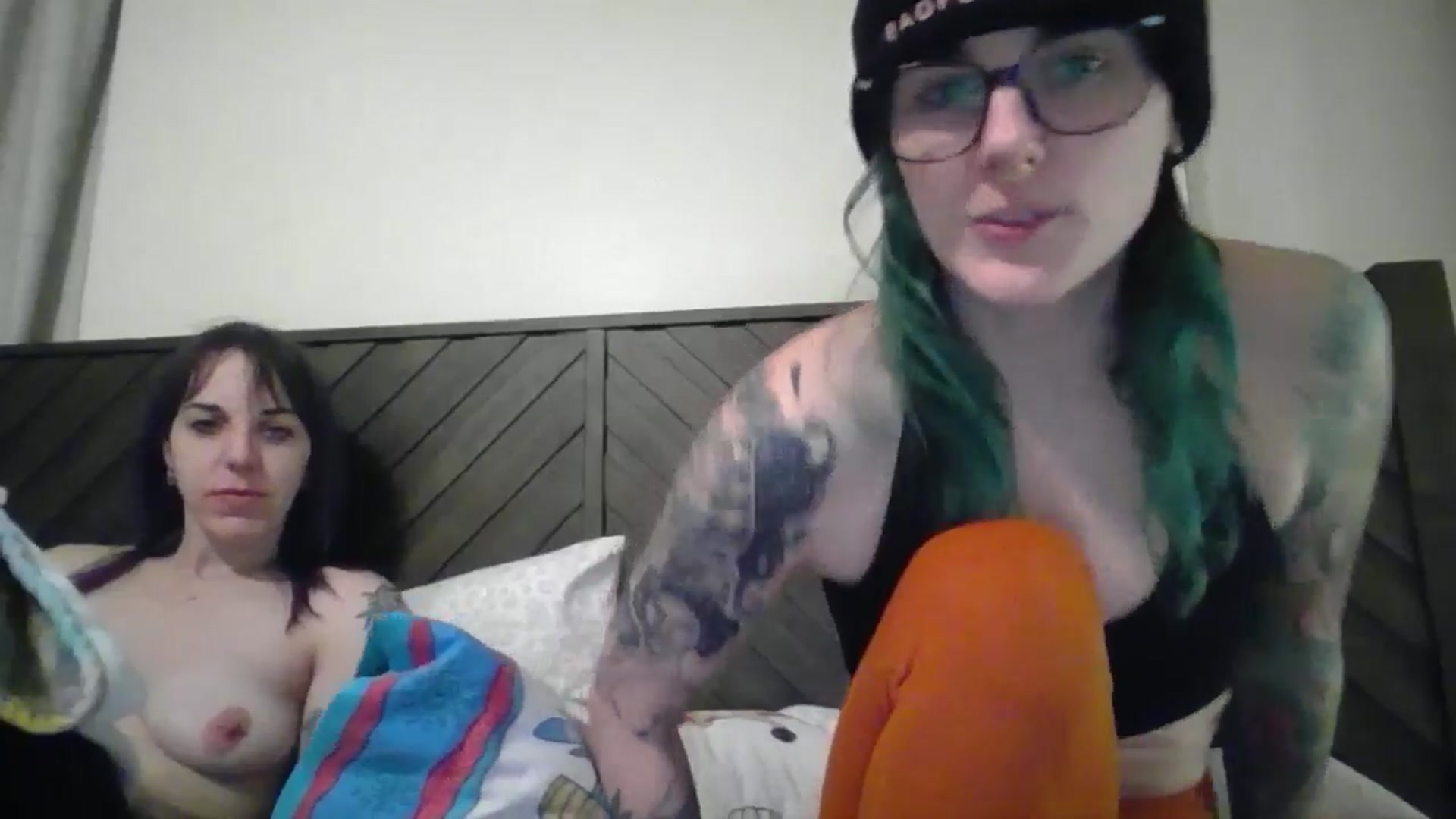 Gallery image thumbnail from Fueledbyfiona's myfreecams stream on, 02/17/2025, 03:02 image 9 of 20