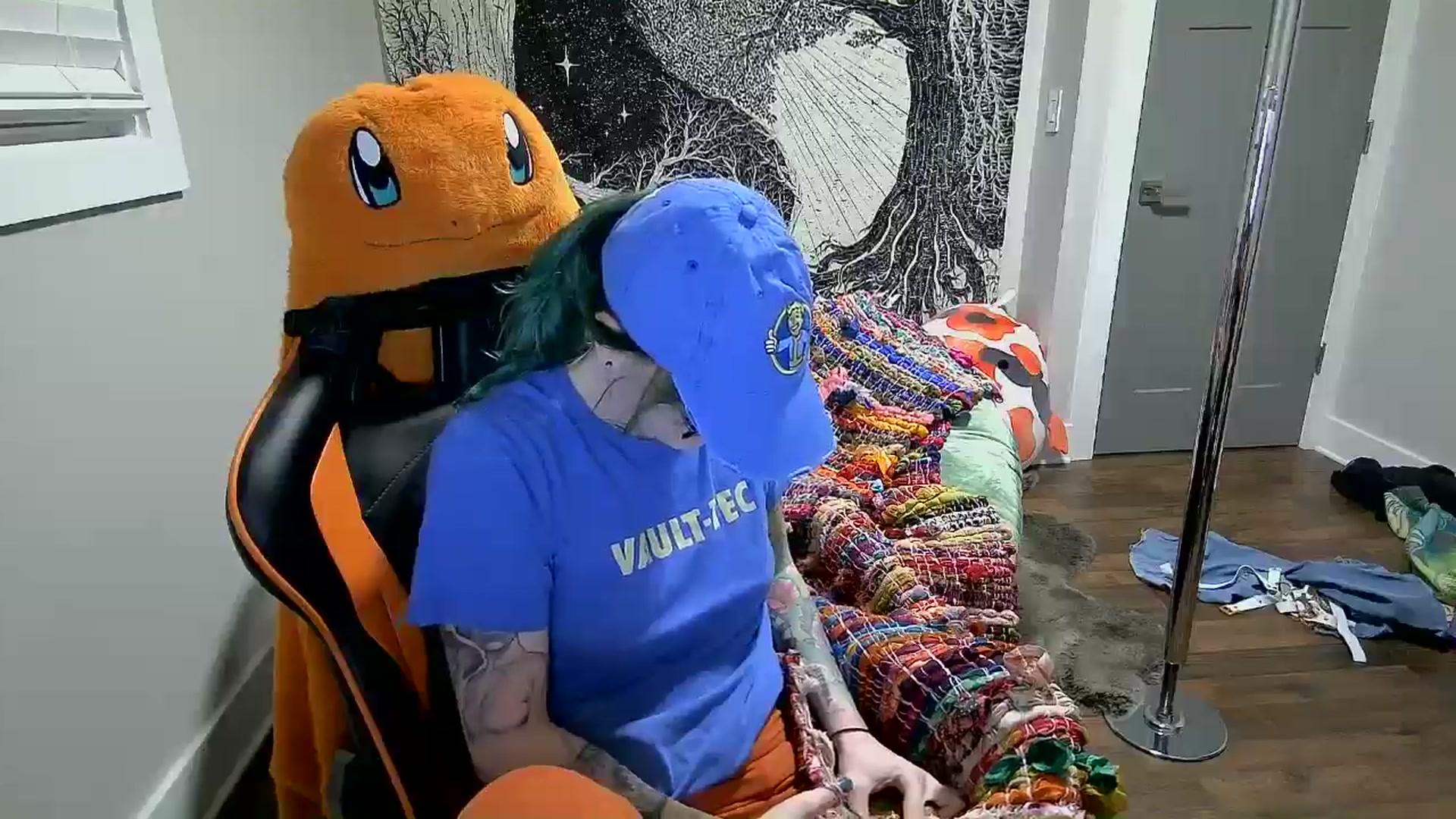 Gallery image thumbnail from Fueledbyfiona's myfreecams stream on, 02/17/2025, 05:40 image 2 of 20