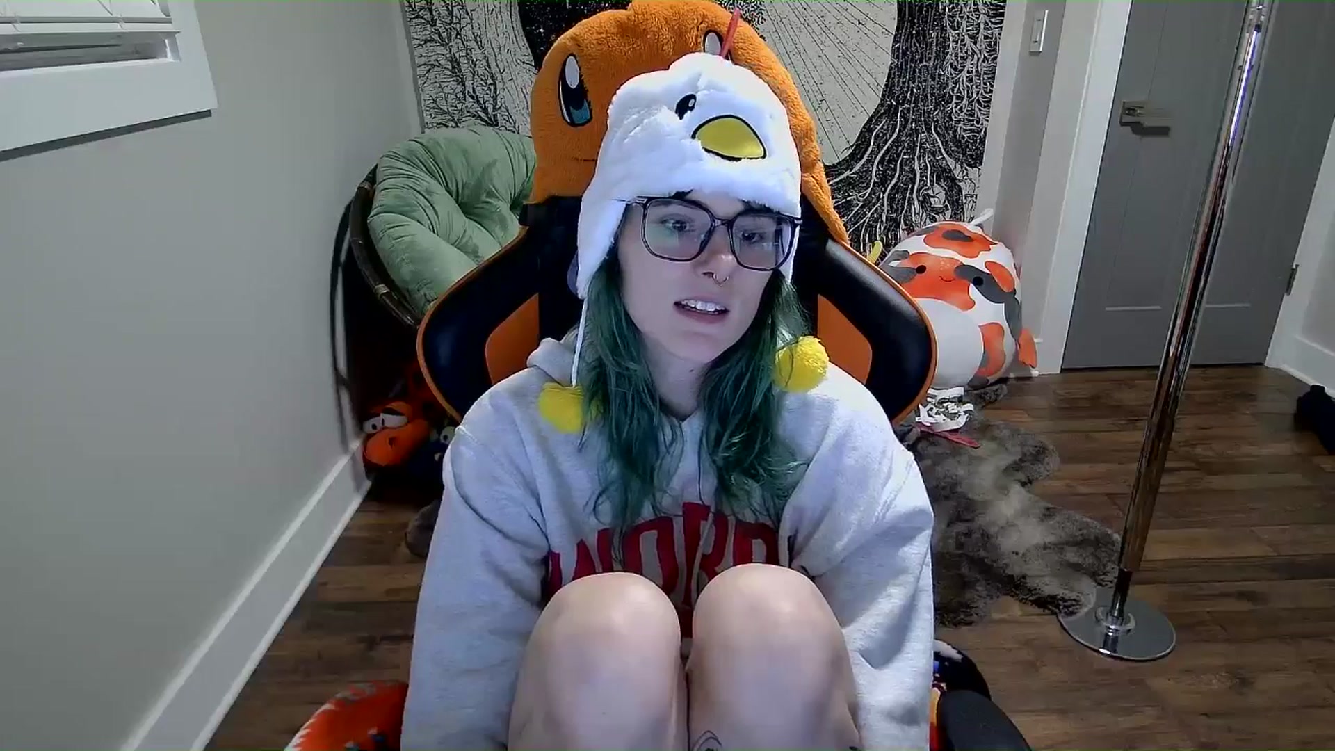 Gallery image thumbnail from Fueledbyfiona's myfreecams stream on, 02/18/2025, 02:28 image 8 of 20