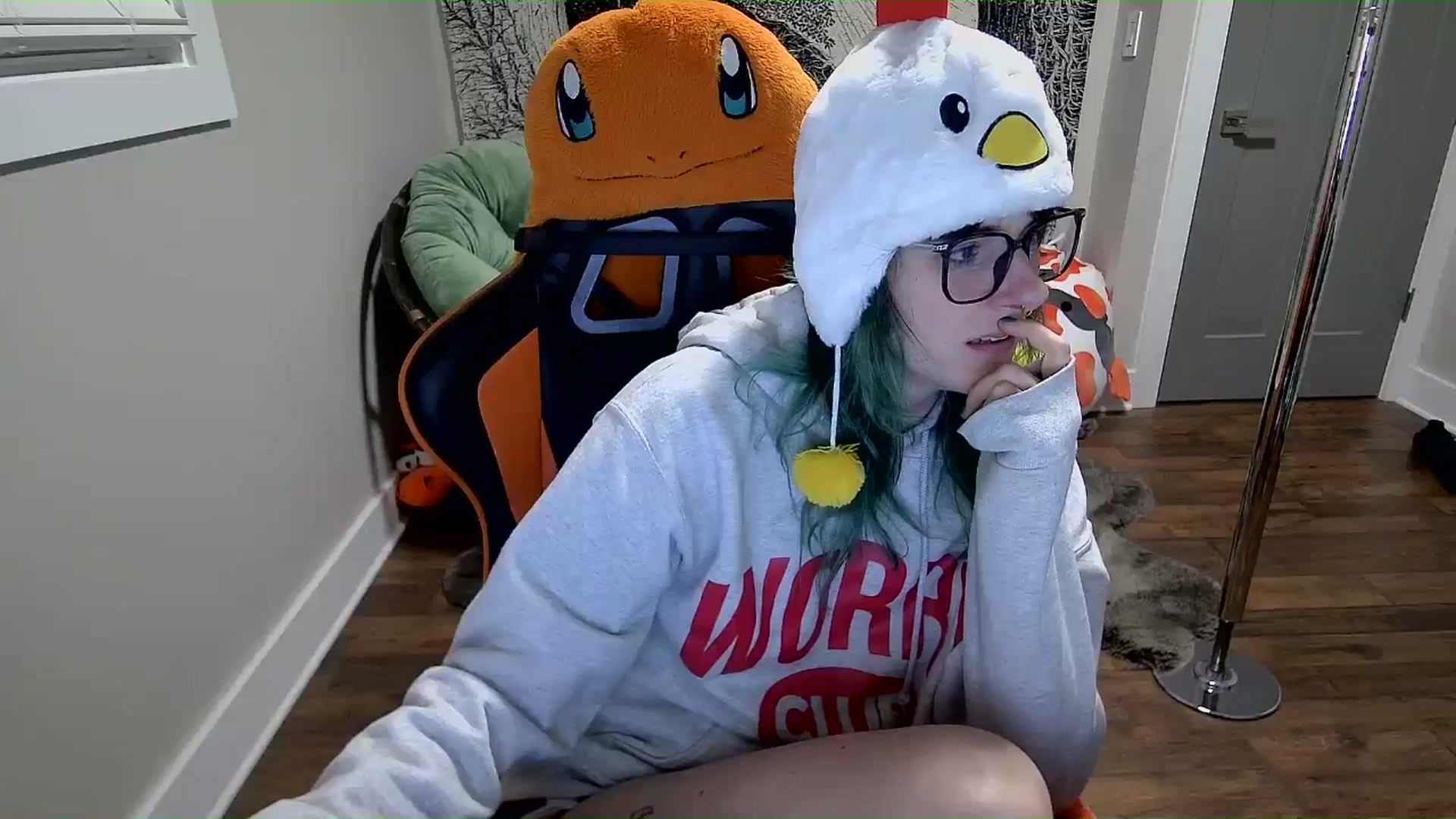 Gallery image thumbnail from Fueledbyfiona's myfreecams stream on, 02/18/2025, 02:28 image 3 of 20