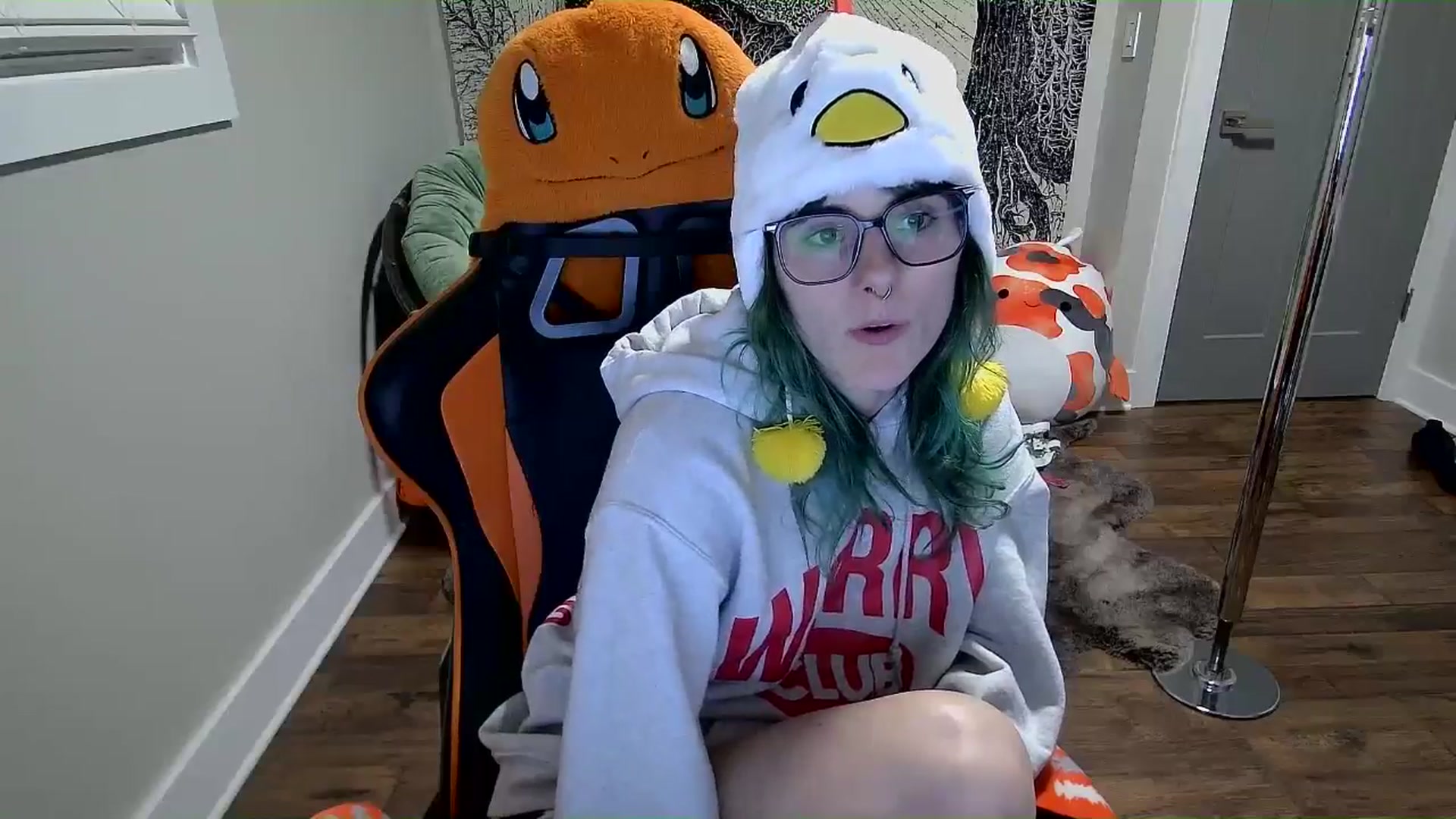 Gallery image thumbnail from Fueledbyfiona's myfreecams stream on, 02/18/2025, 02:28 image 2 of 20