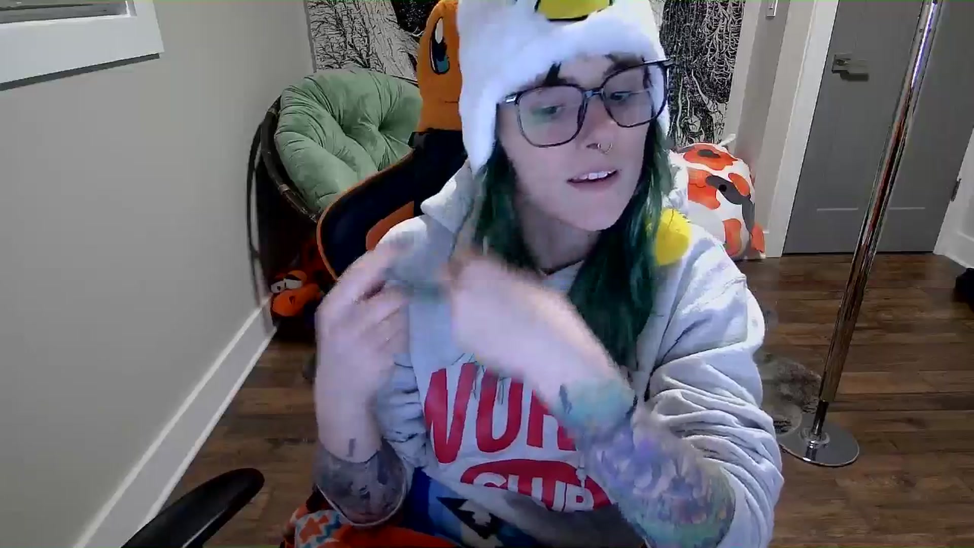 Gallery image thumbnail from Fueledbyfiona's myfreecams stream on, 02/18/2025, 02:28 image 16 of 20