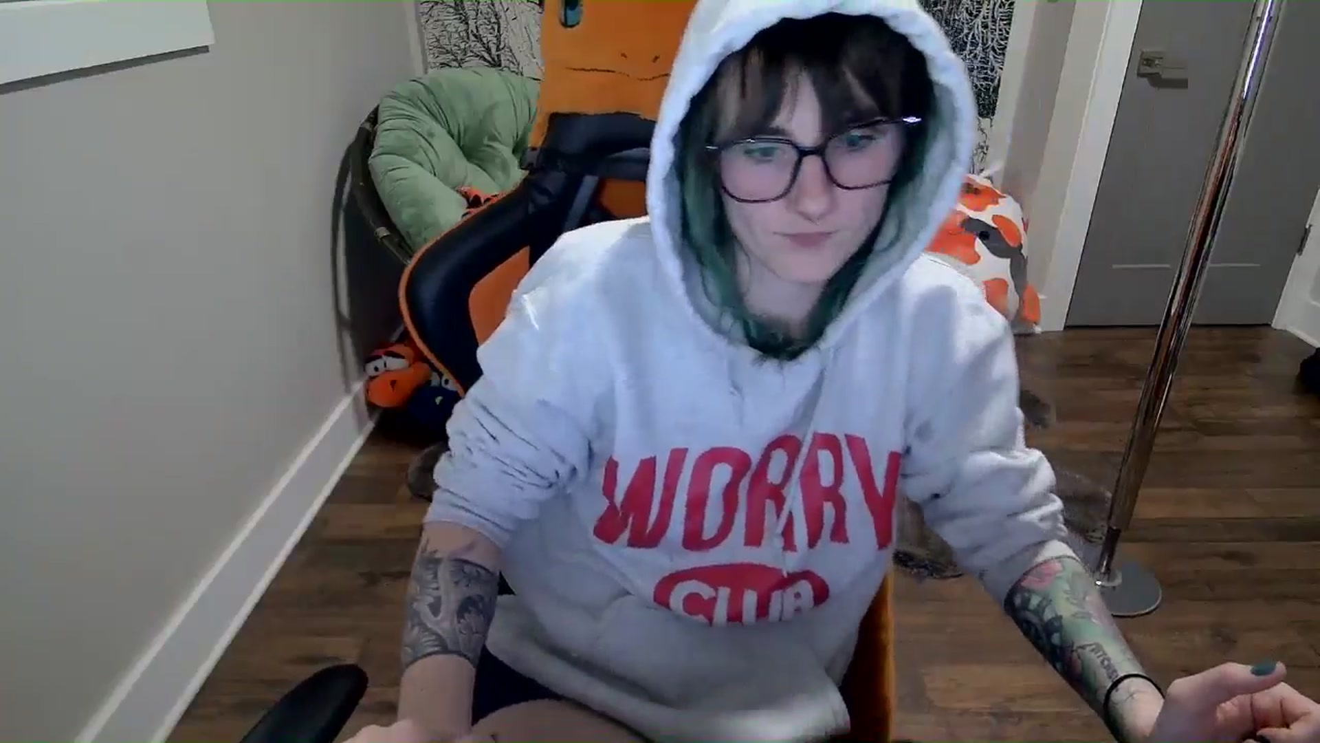 Gallery image thumbnail from Fueledbyfiona's myfreecams stream on, 02/18/2025, 04:02 image 5 of 20