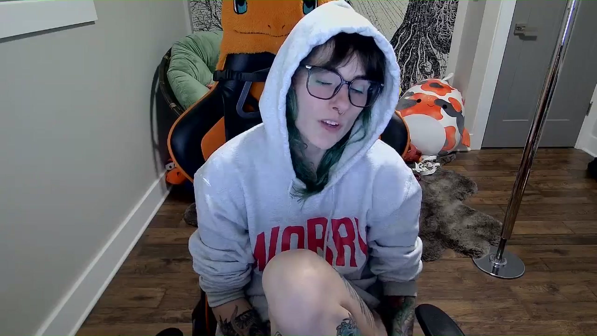 Gallery image thumbnail from Fueledbyfiona's myfreecams stream on, 02/18/2025, 04:02 image 13 of 20