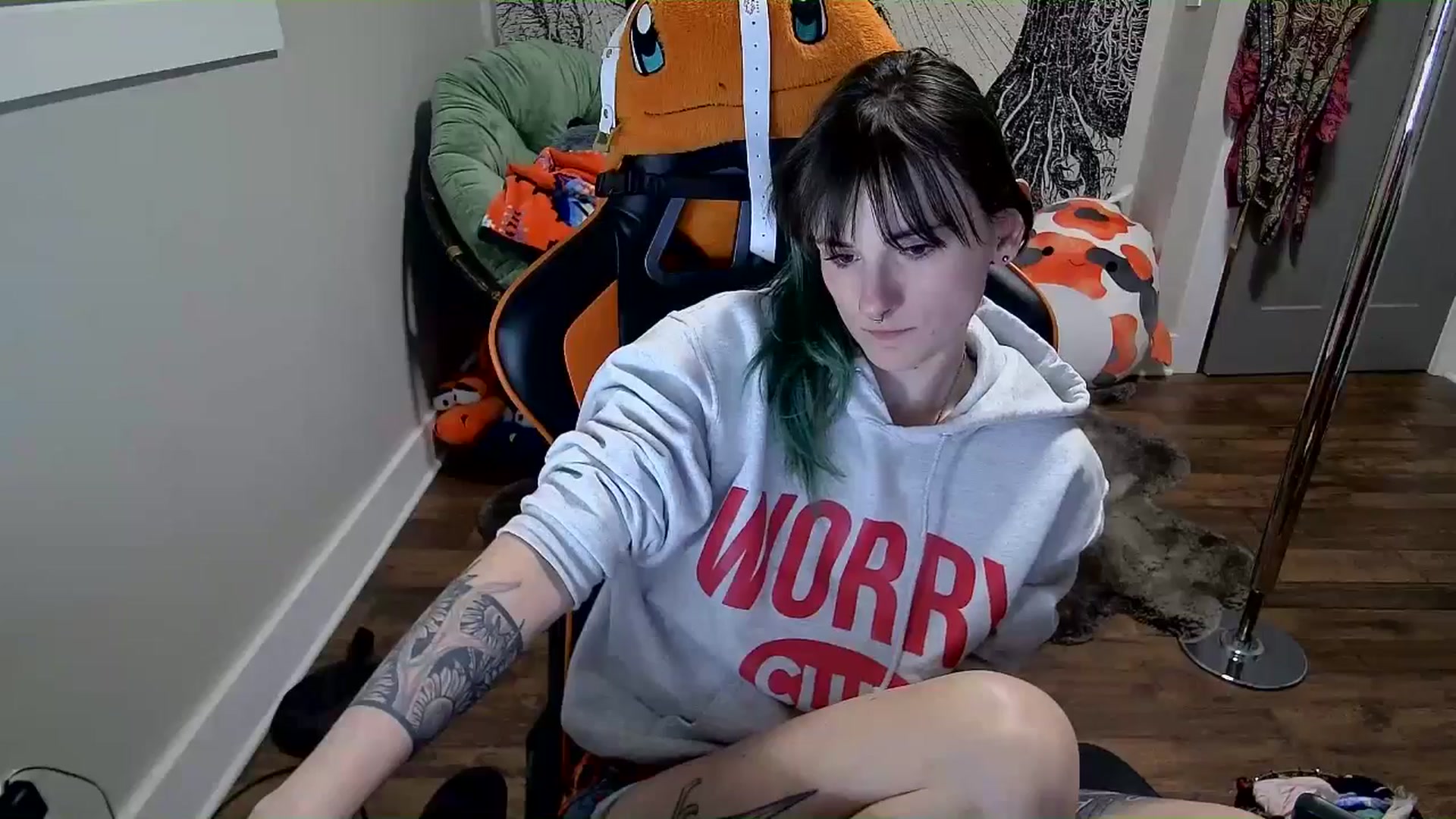 Gallery image thumbnail from Fueledbyfiona's myfreecams stream on, 02/23/2025, 05:59 image 2 of 20