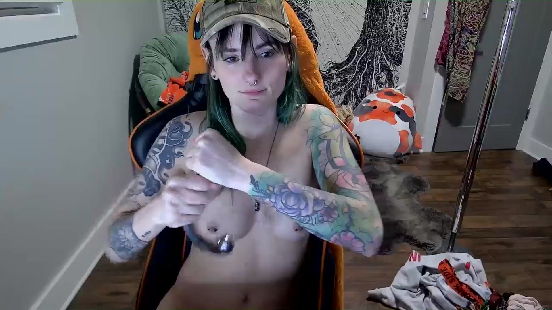 Gallery image thumbnail from Fueledbyfiona's myfreecams stream on, 02/23/2025, 05:59 image 11 of 20
