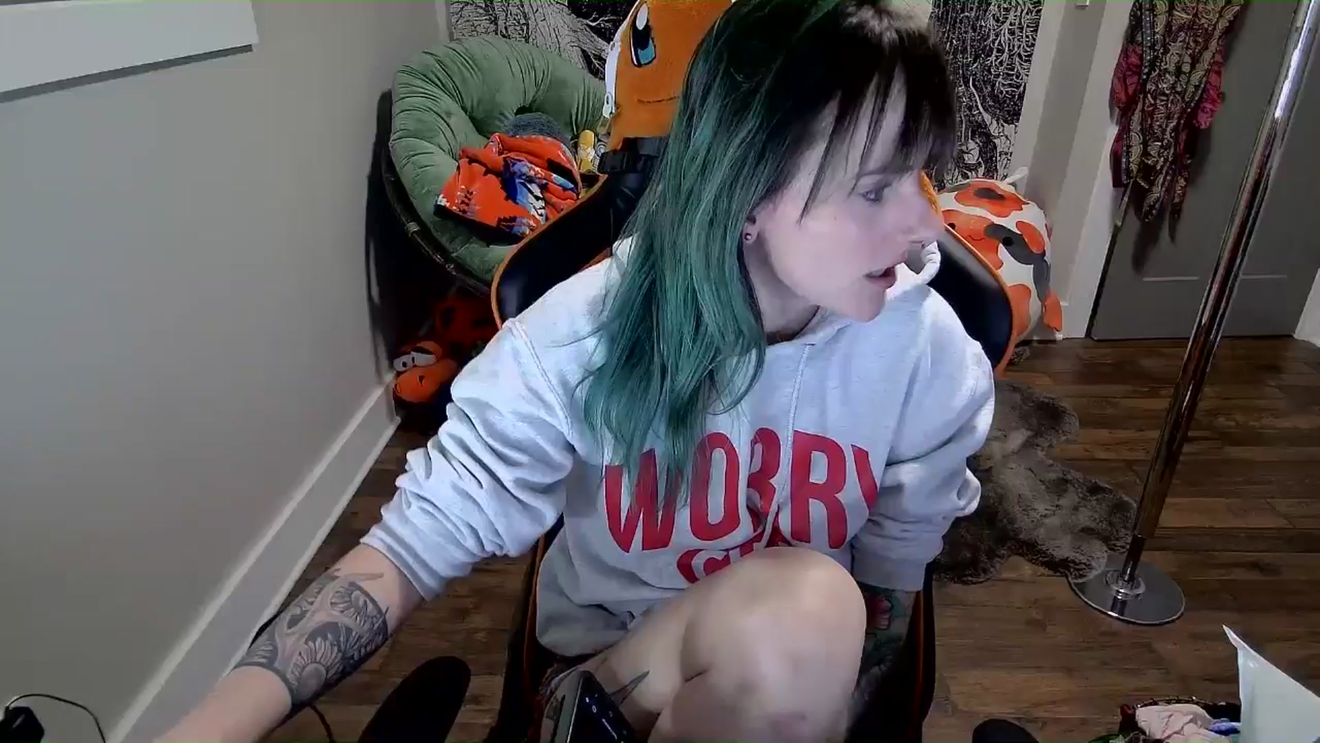 Gallery image thumbnail from Fueledbyfiona's myfreecams stream on, 02/23/2025, 05:59 image 1 of 20