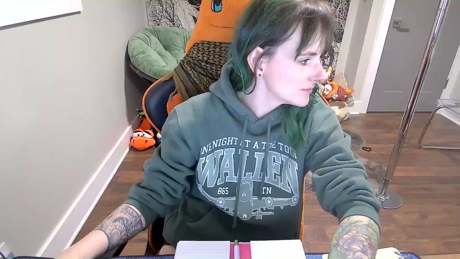 Gallery image thumbnail from Fueledbyfiona's myfreecams stream on, 02/25/2025, 03:33 image 1 of 20