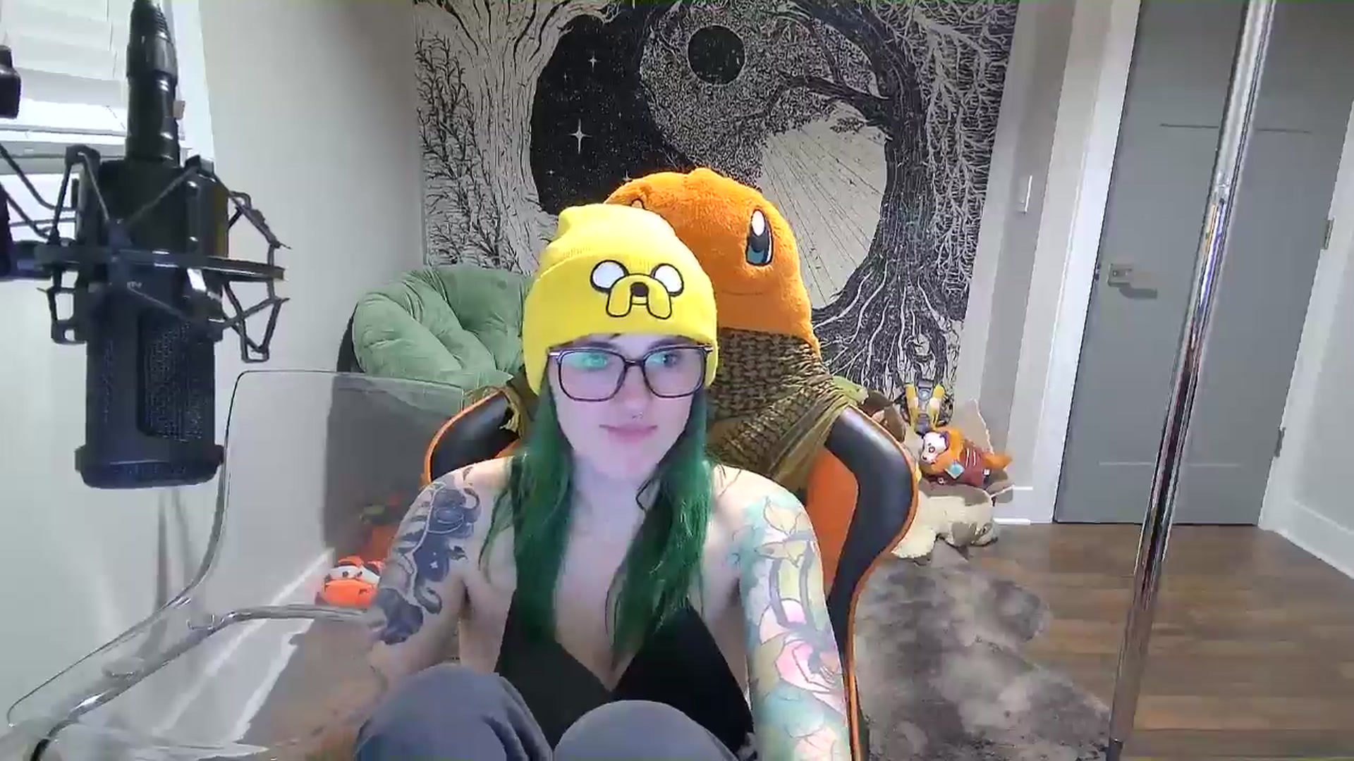 Gallery image thumbnail from Fueledbyfiona's myfreecams stream on, 03/03/2025, 04:19 image 11 of 20