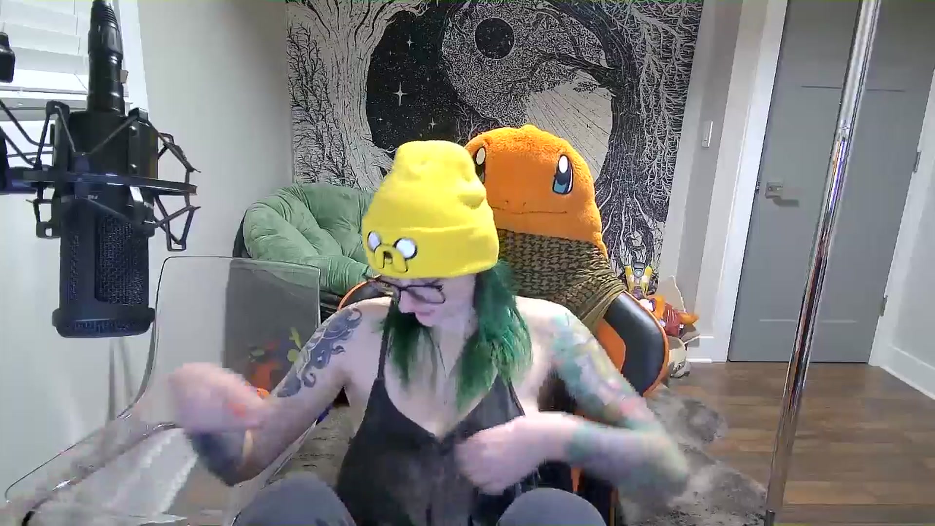 Gallery image thumbnail from Fueledbyfiona's myfreecams stream on, 03/03/2025, 04:19 image 7 of 20