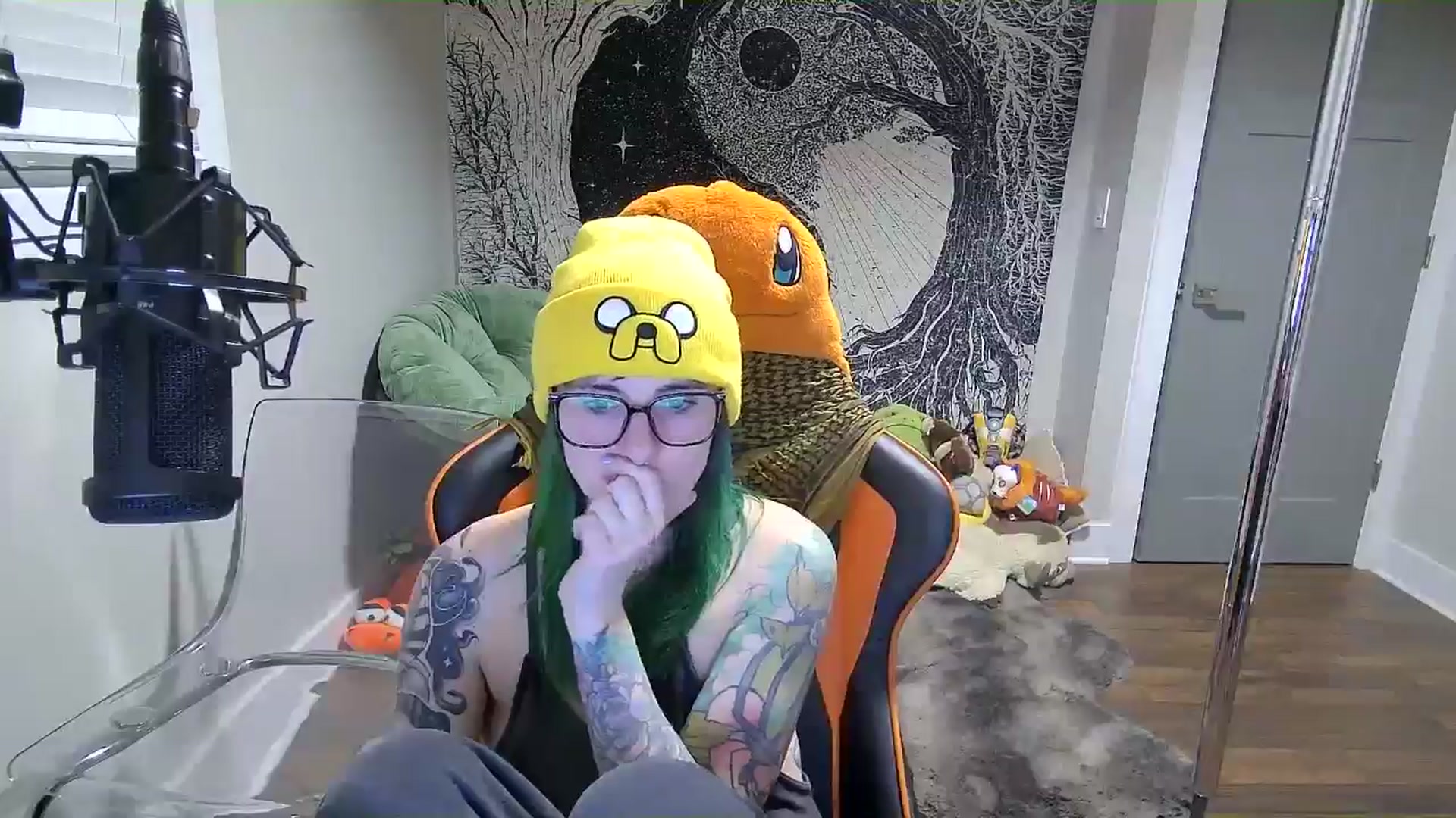 Gallery image thumbnail from Fueledbyfiona's myfreecams stream on, 03/03/2025, 04:19 image 17 of 20