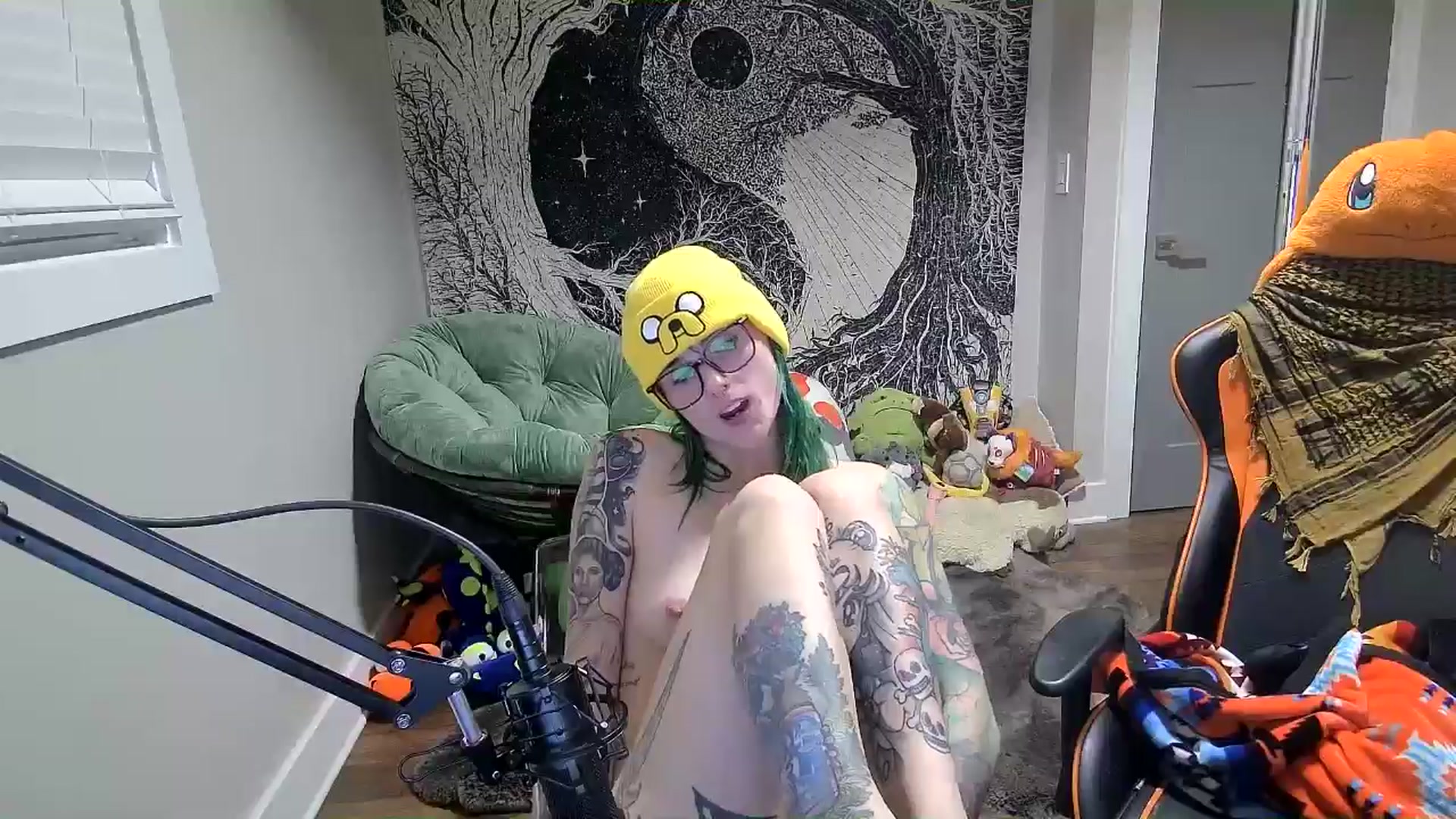 Gallery image thumbnail from Fueledbyfiona's myfreecams stream on, 03/03/2025, 07:17 image 20 of 20