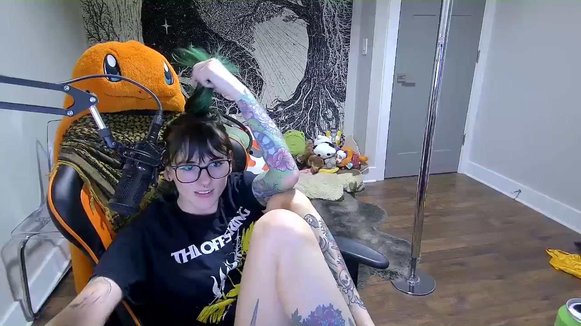 Gallery image thumbnail from Fueledbyfiona's myfreecams stream on, 03/08/2025, 02:43 image 19 of 20