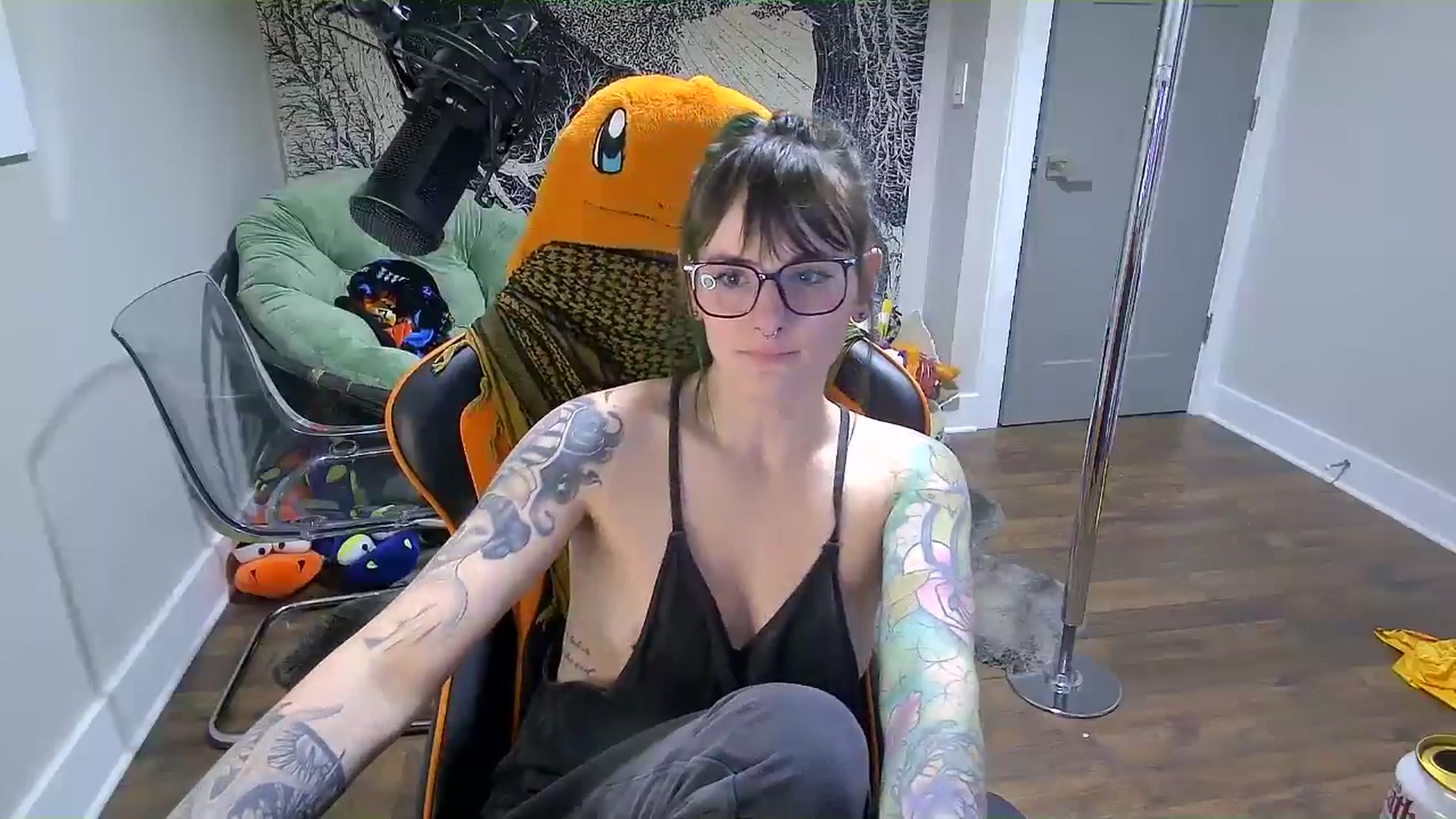 Gallery image thumbnail from Fueledbyfiona's myfreecams stream on, 03/08/2025, 07:24 image 19 of 20