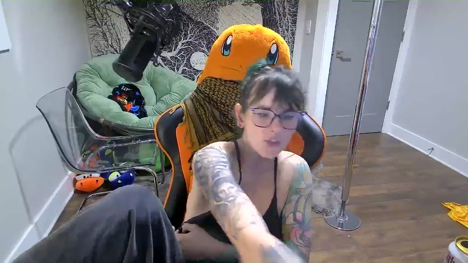 Gallery image thumbnail from Fueledbyfiona's myfreecams stream on, 03/08/2025, 07:24 image 17 of 20