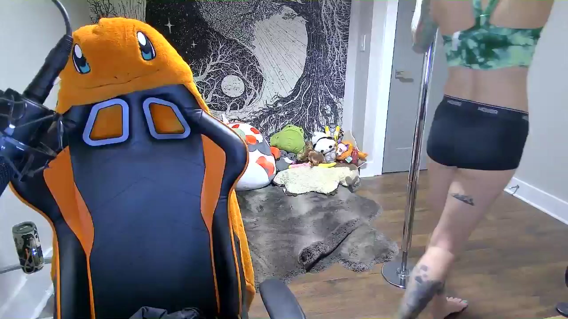 Gallery image thumbnail from Fueledbyfiona's myfreecams stream on, 03/15/2025, 05:07 image 6 of 20