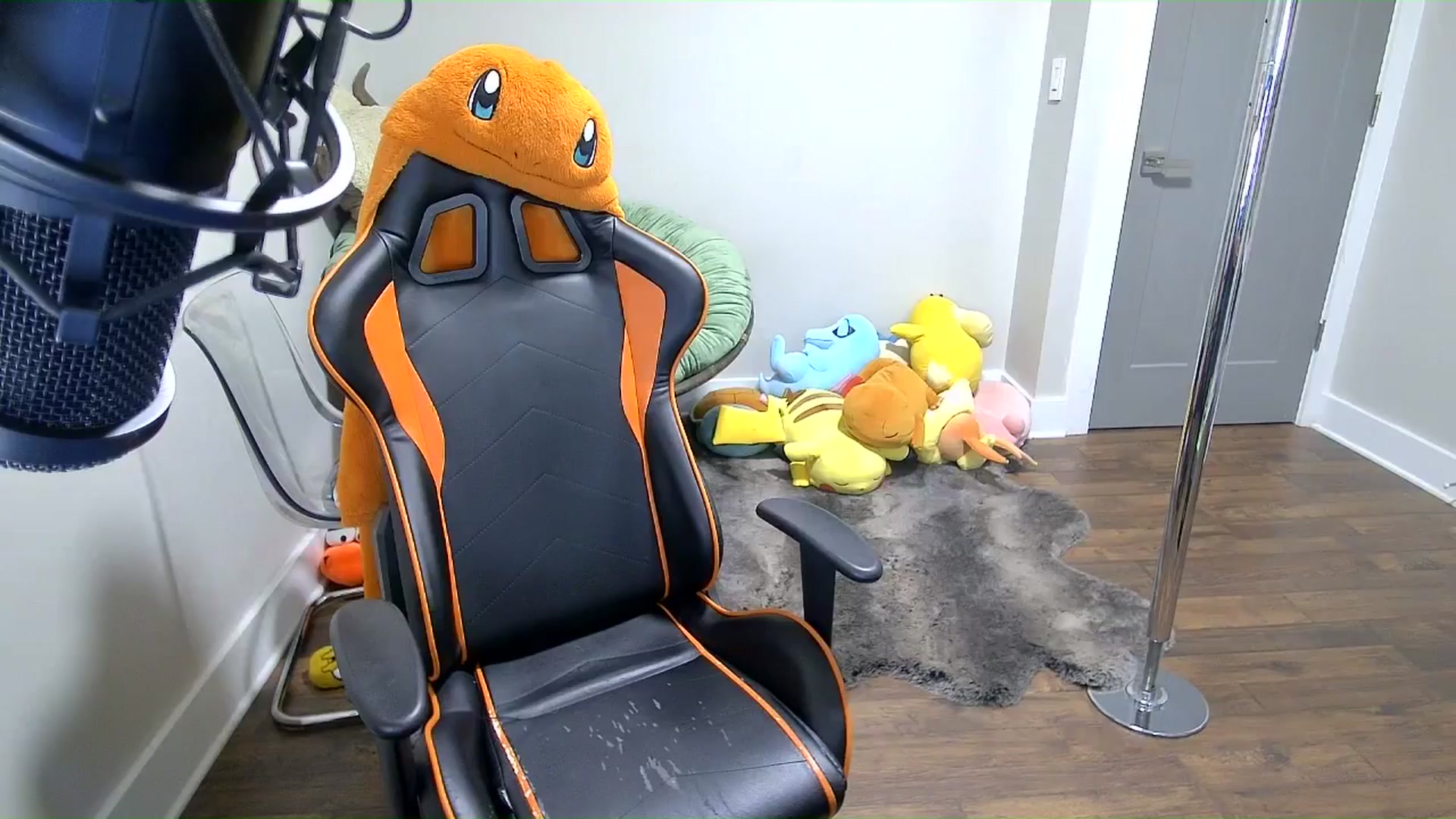 Gallery image thumbnail from Fueledbyfiona's myfreecams stream on, 07/28/2025, 02:48 image 18 of 20