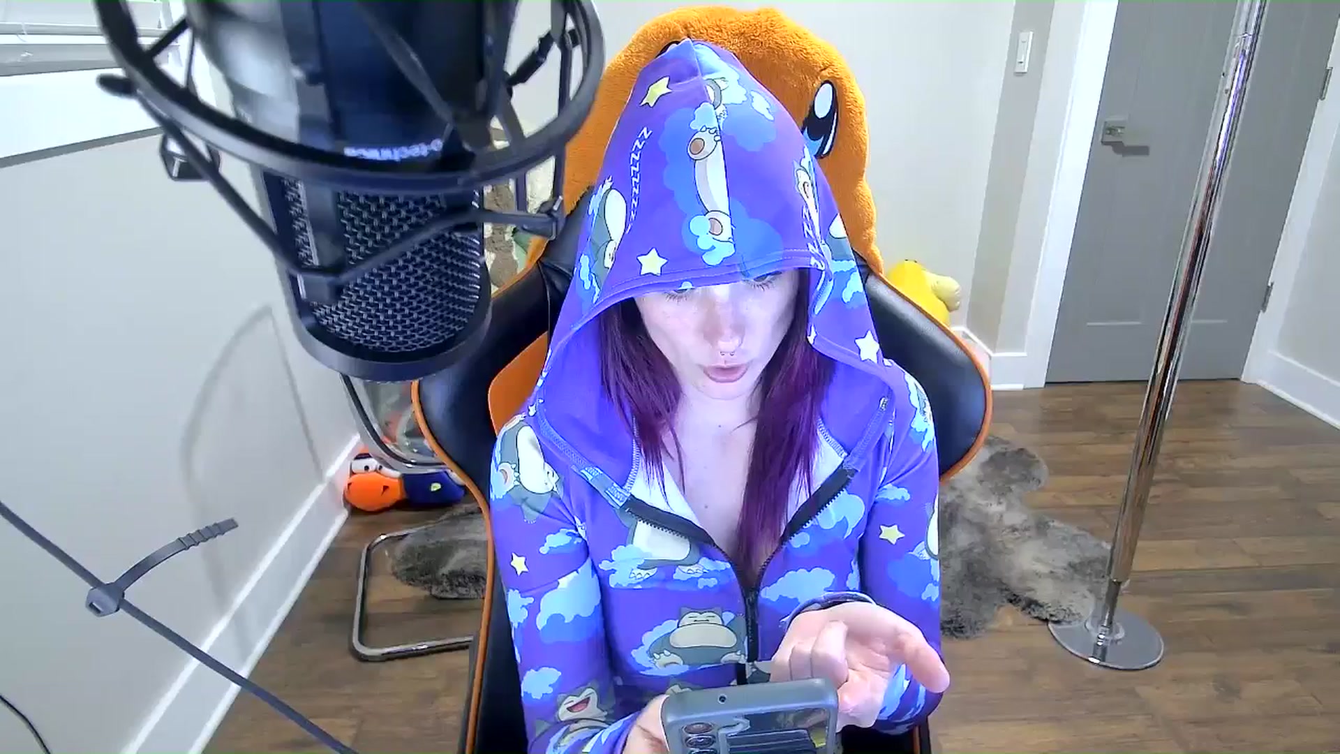 Gallery image thumbnail from Fueledbyfiona's myfreecams stream on, 08/11/2025, 02:36 image 3 of 20