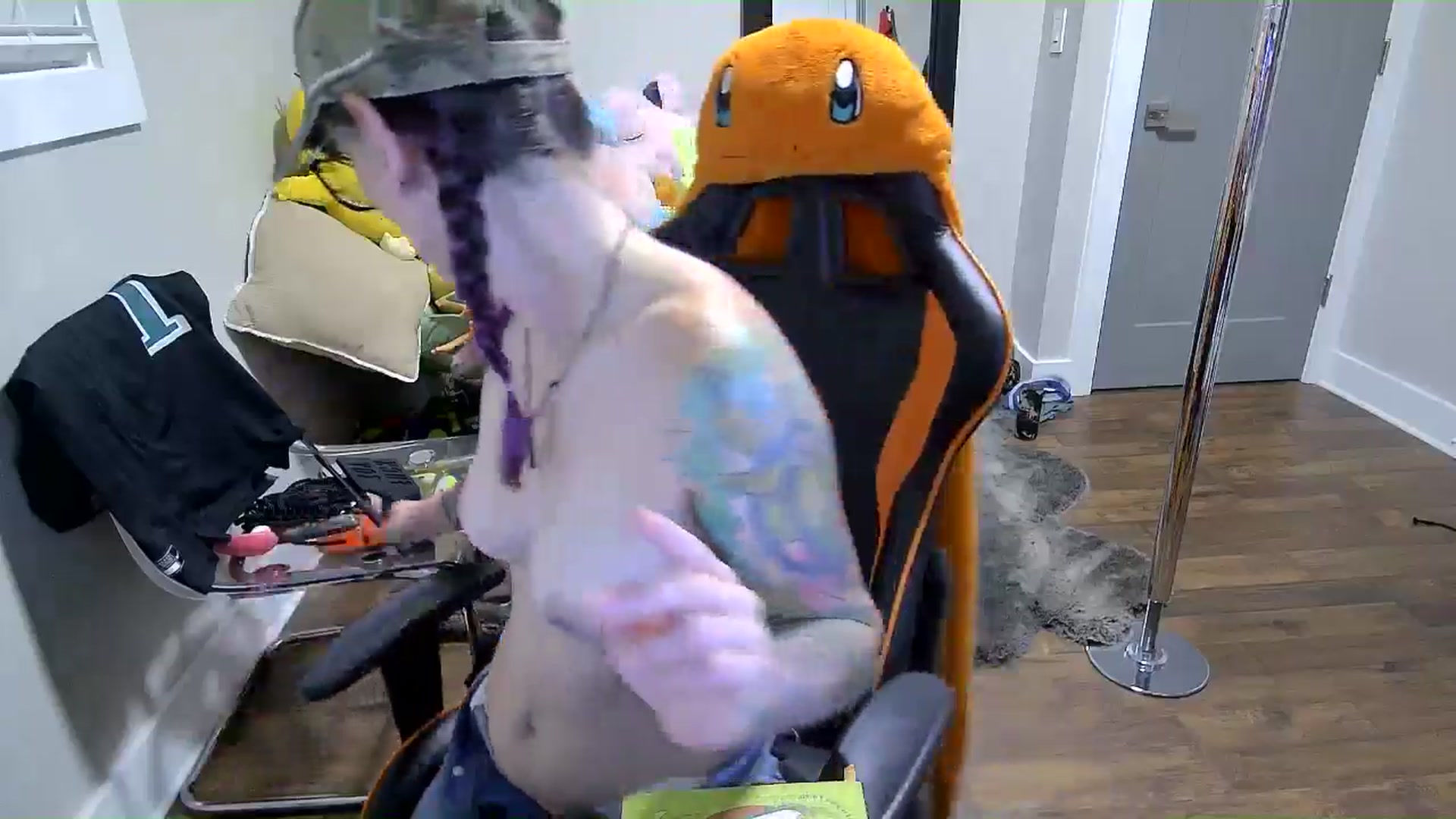 Gallery image thumbnail from Fueledbyfiona's myfreecams stream on, 09/15/2025, 03:28 image 6 of 20