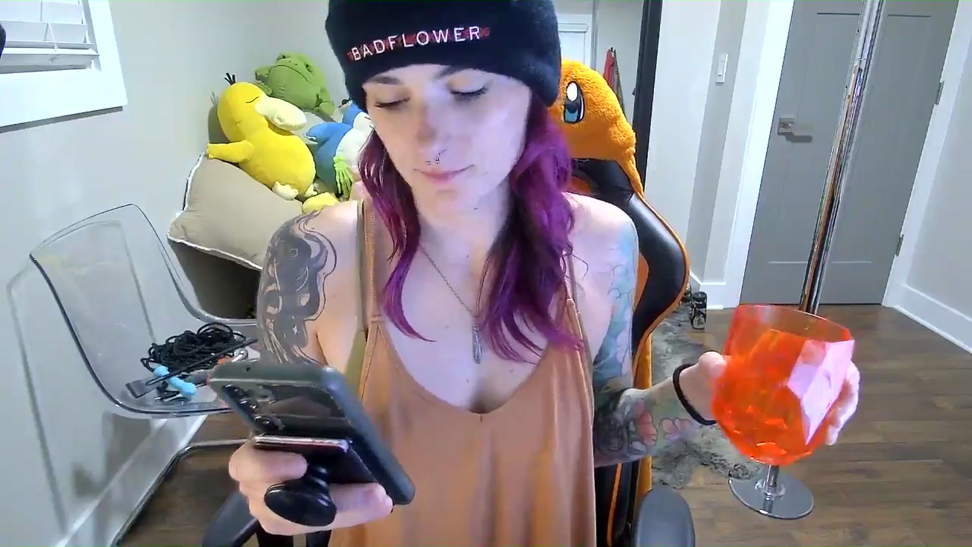 Gallery image thumbnail from Fueledbyfiona's myfreecams stream on, 09/17/2025, 02:10 image 15 of 20