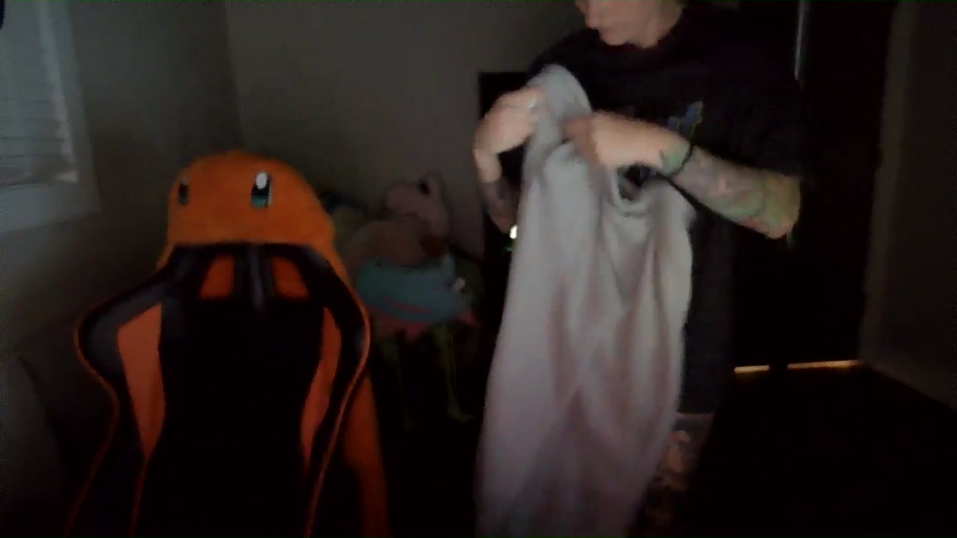 Gallery image thumbnail from Fueledbyfiona's myfreecams stream on, 09/19/2025, 04:09 image 12 of 20
